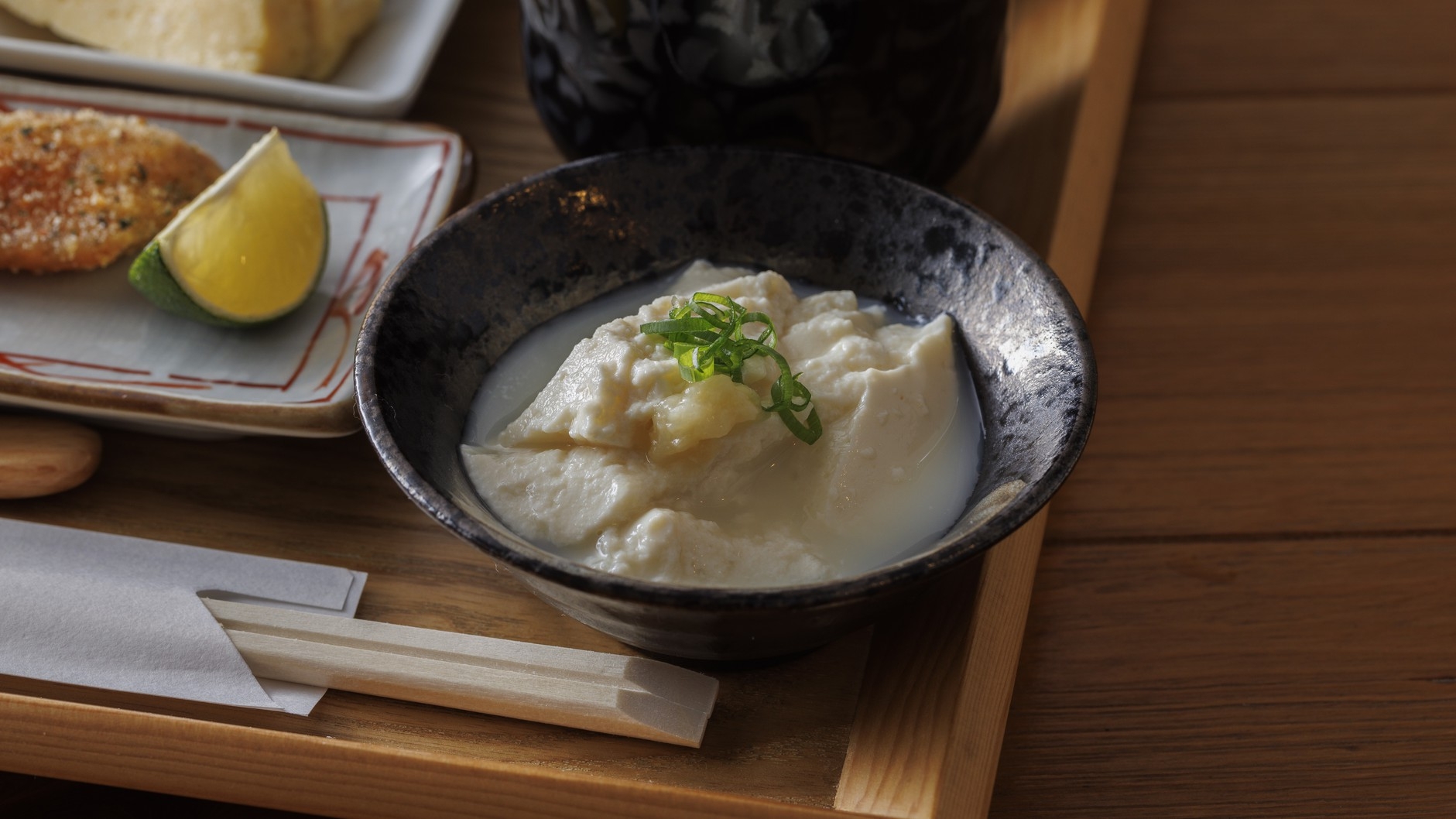 【朝食のみ】ご自身で作る出来立て寄せ嬉野豆腐御膳｜嬉野とうふ のせ