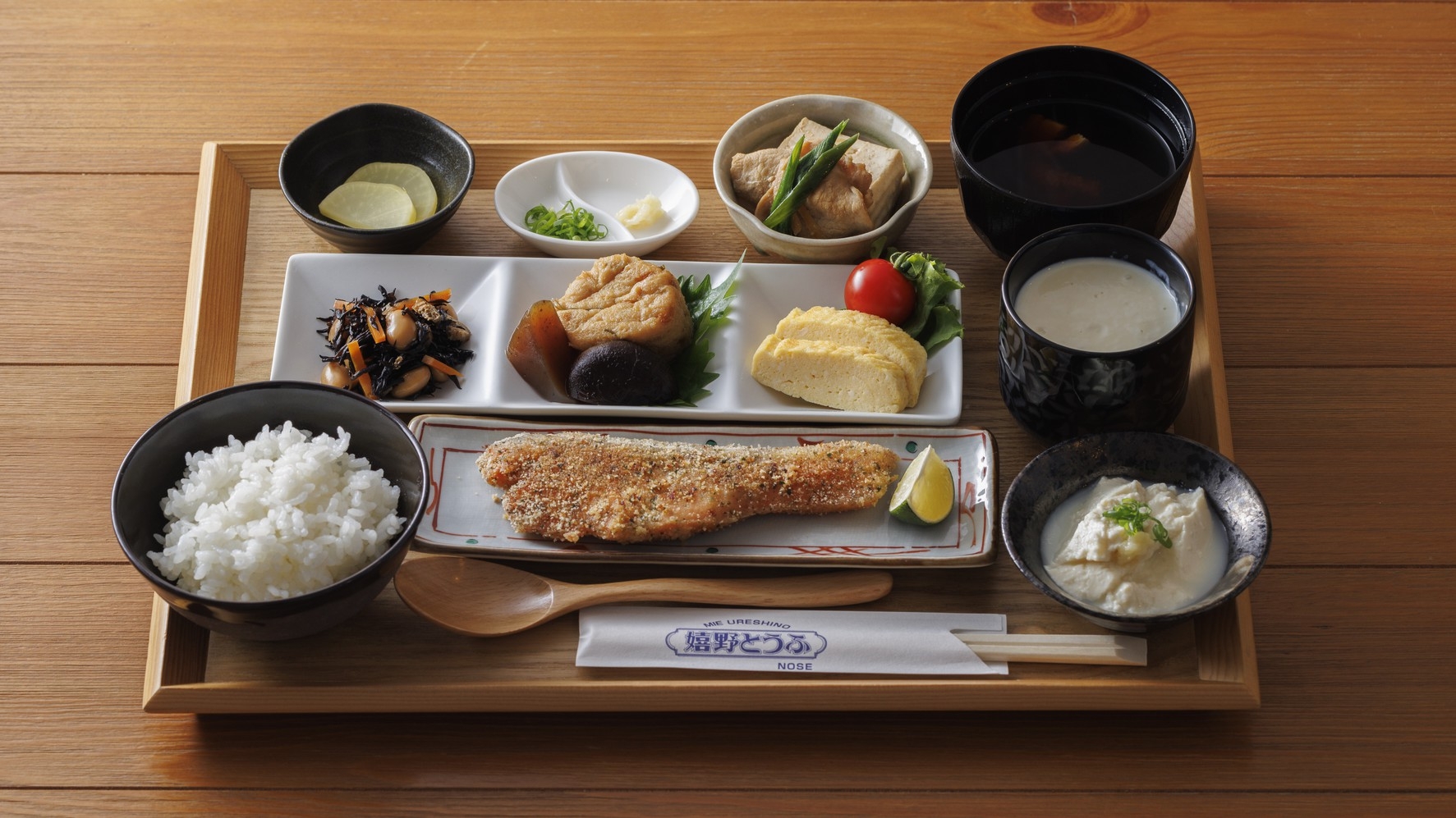 【朝食のみ】ご自身で作る出来立て寄せ嬉野豆腐御膳｜嬉野とうふ のせ