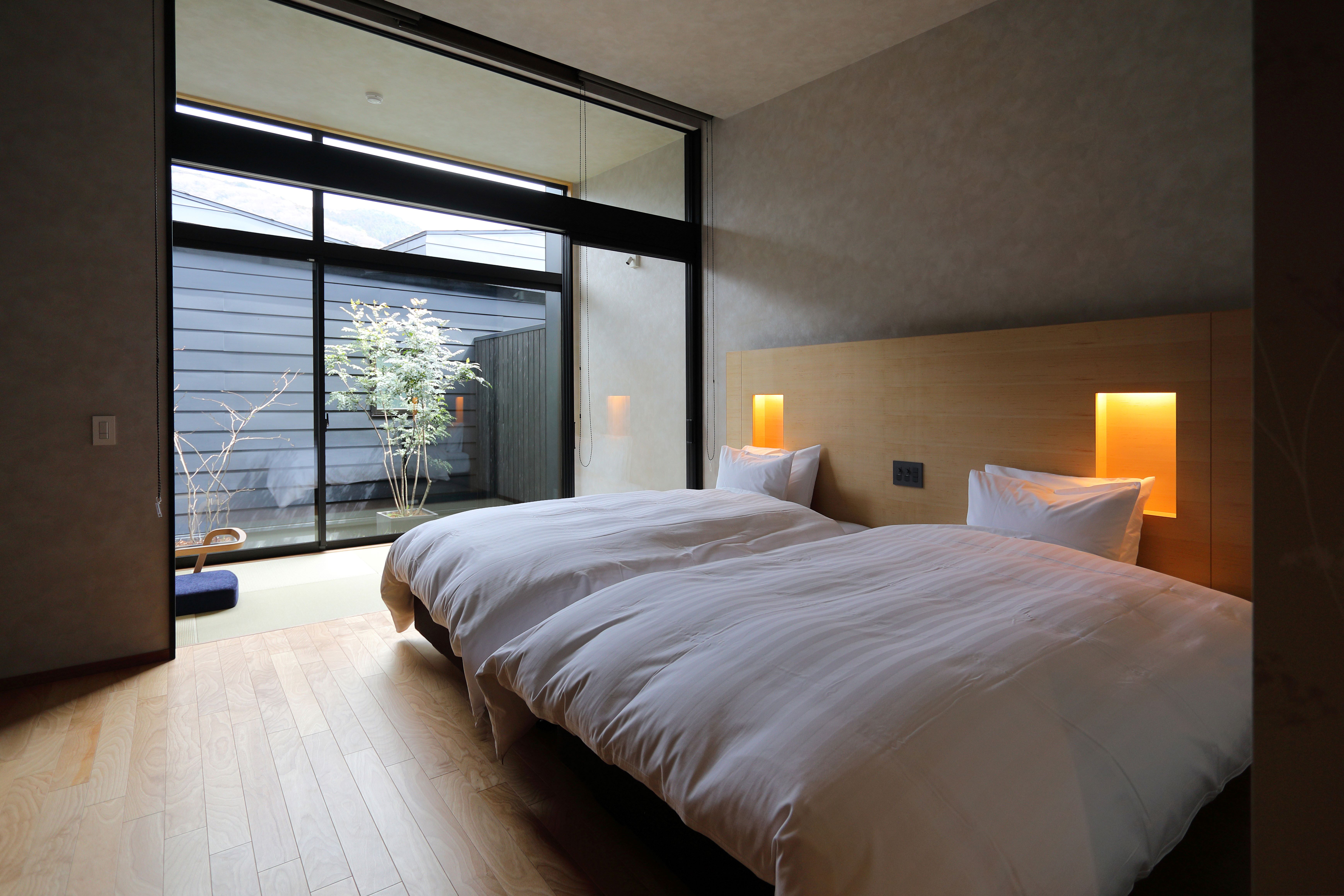 ツイン　和室サンルーム　ベッド