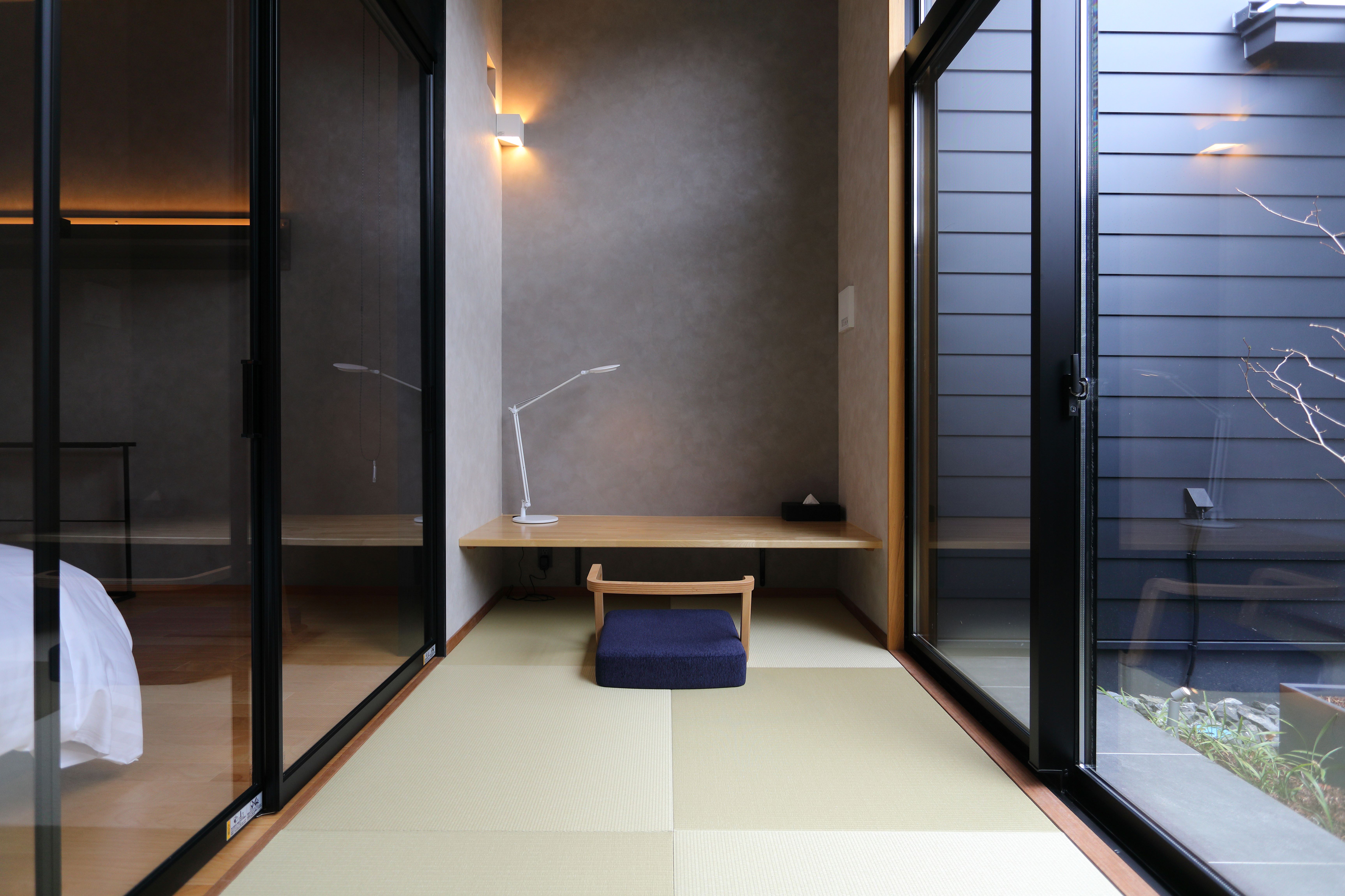 ツイン　(和室サンルーム)