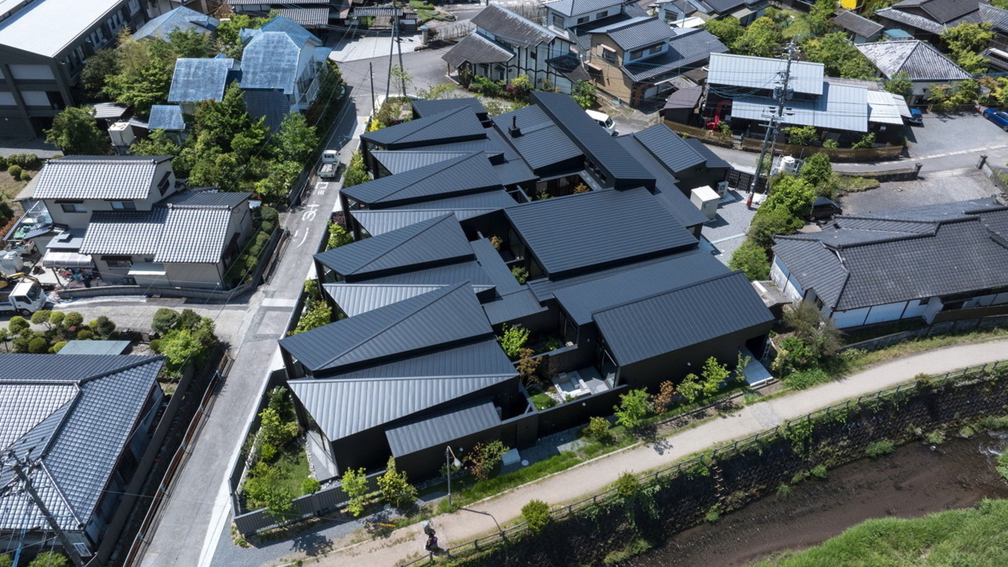 大空からの外観