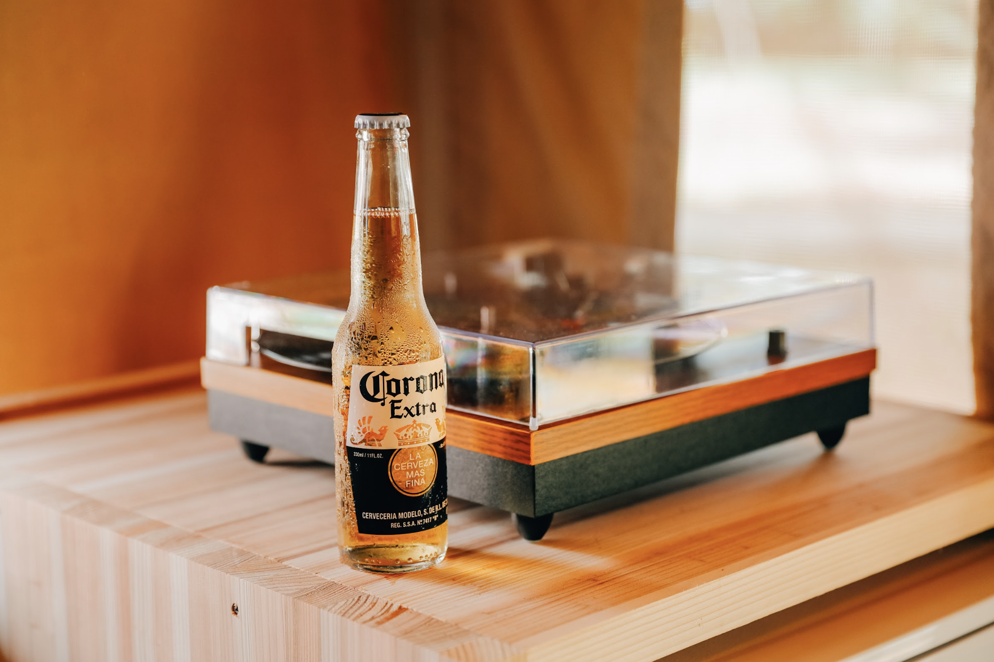 SAFARITENTに設置のレコードプレーヤー