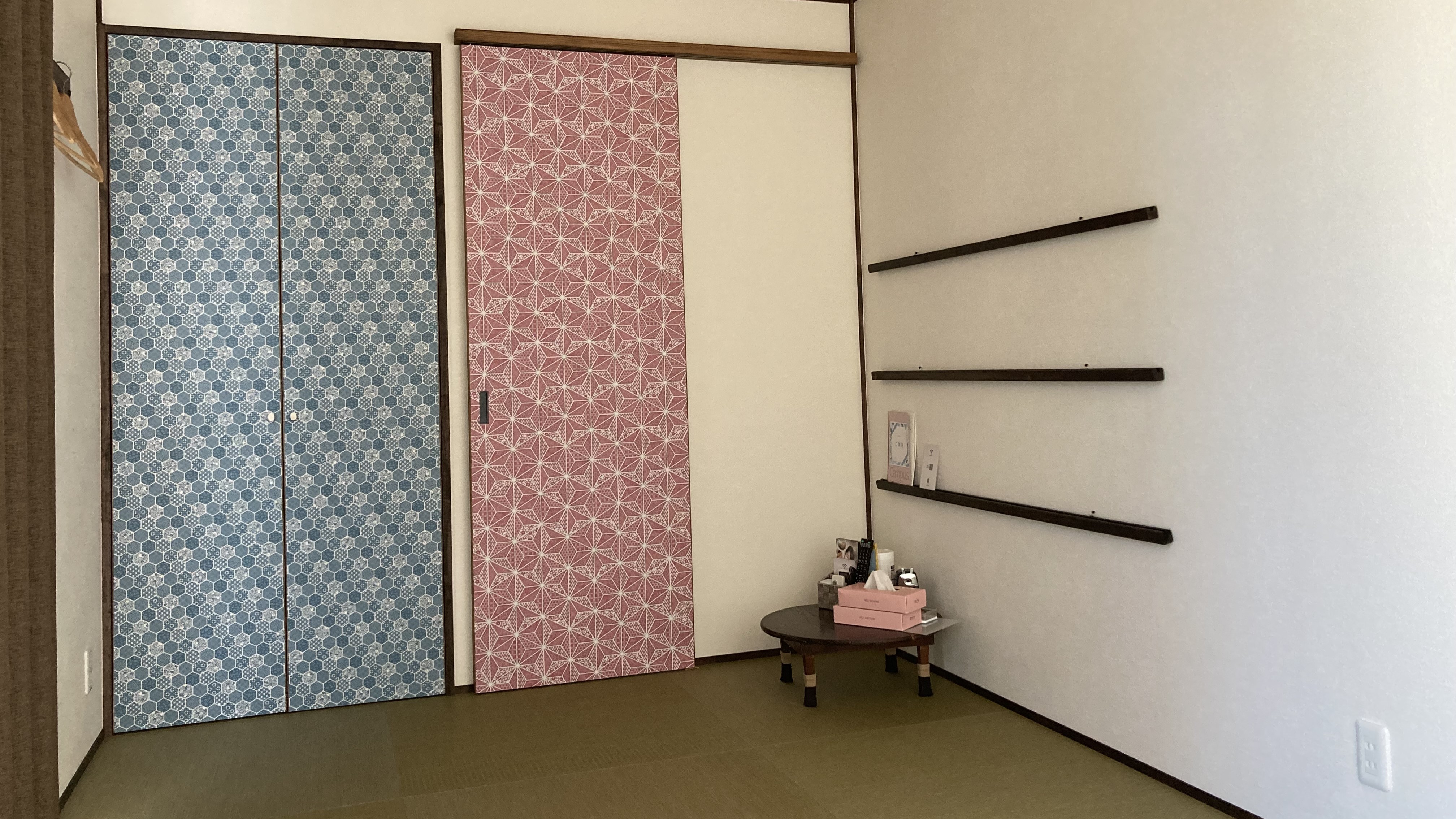 部屋西2　収納に布団を入れています。