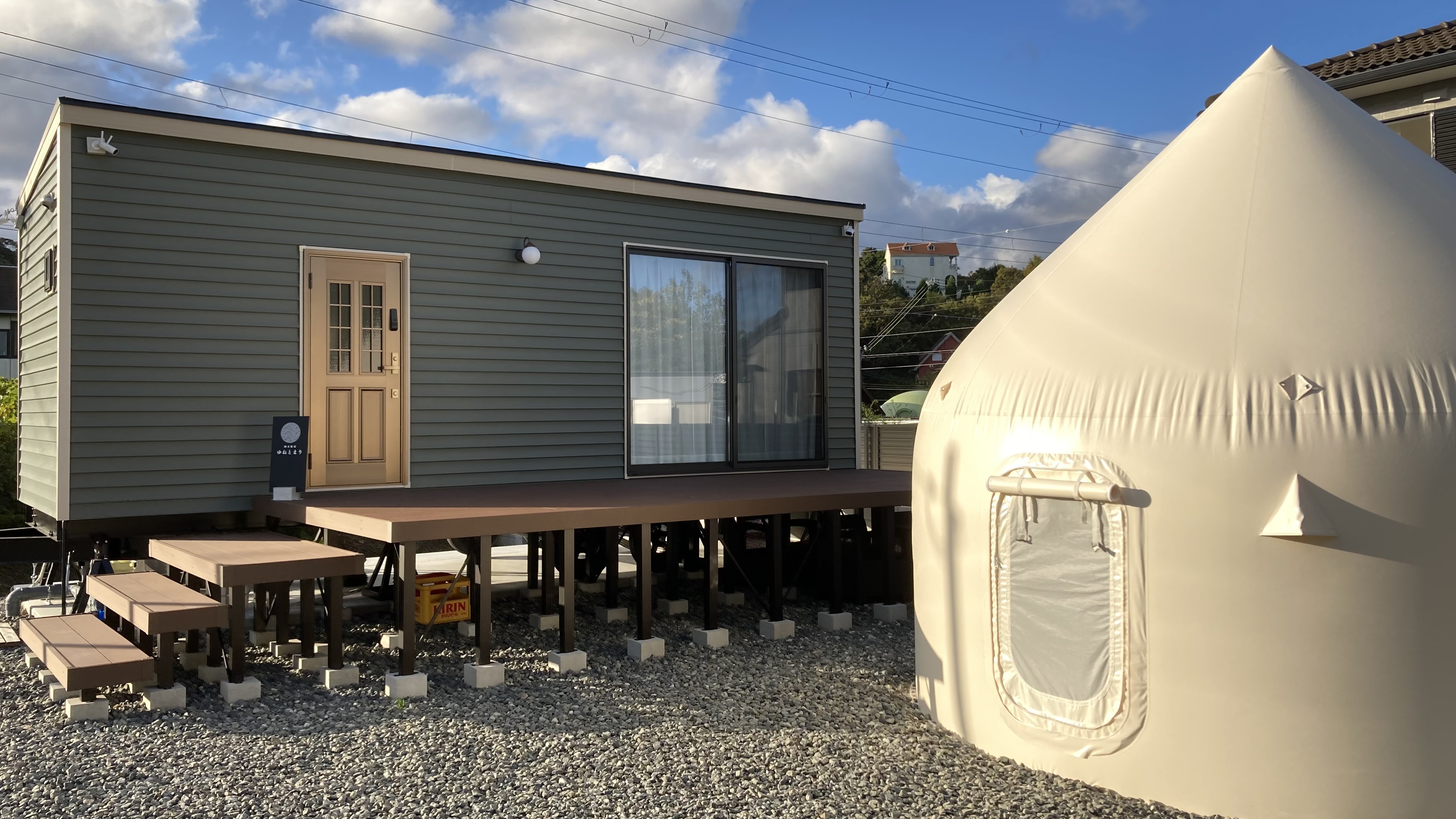 トレーラーハウスとインスタントハウス（プラン②）外観