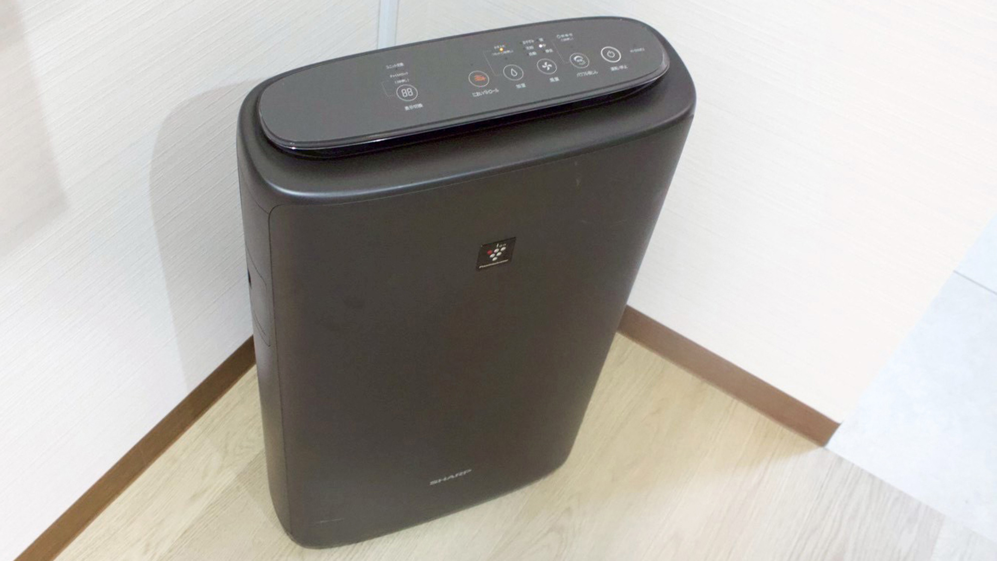 ・【空気清浄機】ホコリや気になるニオイを軽減する空気清浄機を完備しています