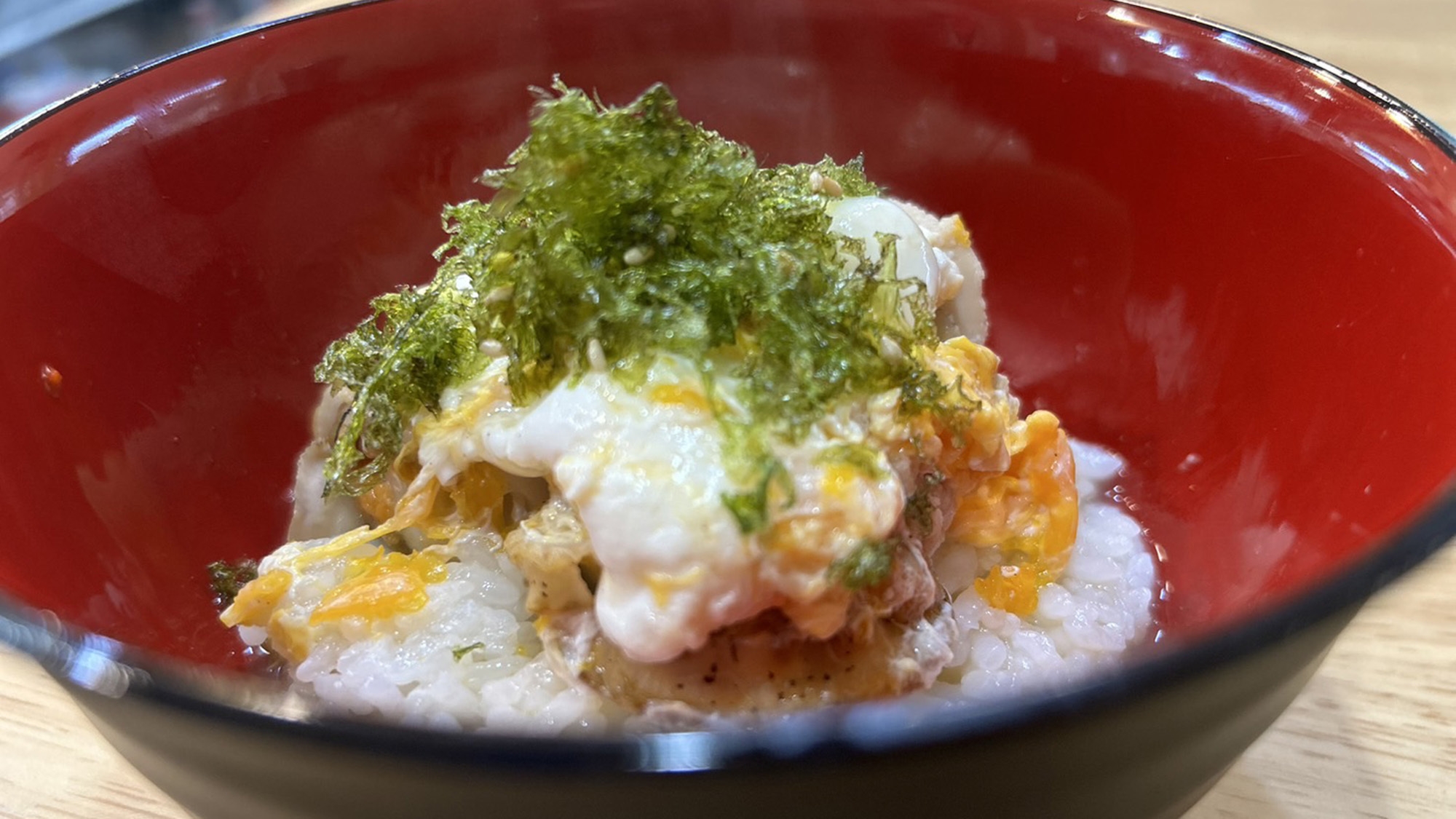 〔朝夕二食付／朝ホタテどんぶり茶漬け〕選べる夕食はすき焼きorちゃんこ鍋　鍋を囲んで楽しくワイワイ！