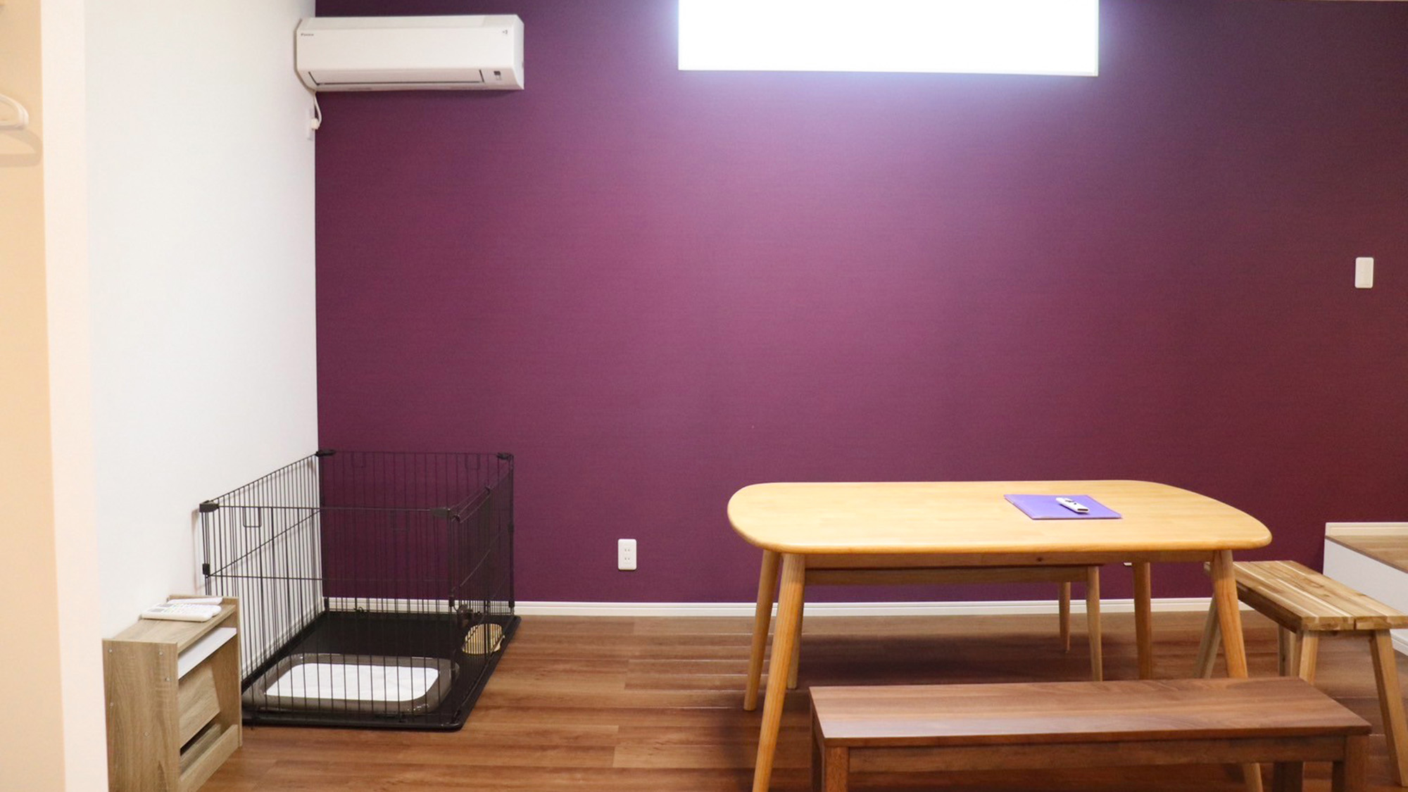 ・【客室／ラベンダー】旅行慣れしていないワンちゃんも近くに飼い主さんがいて安心できる環境です