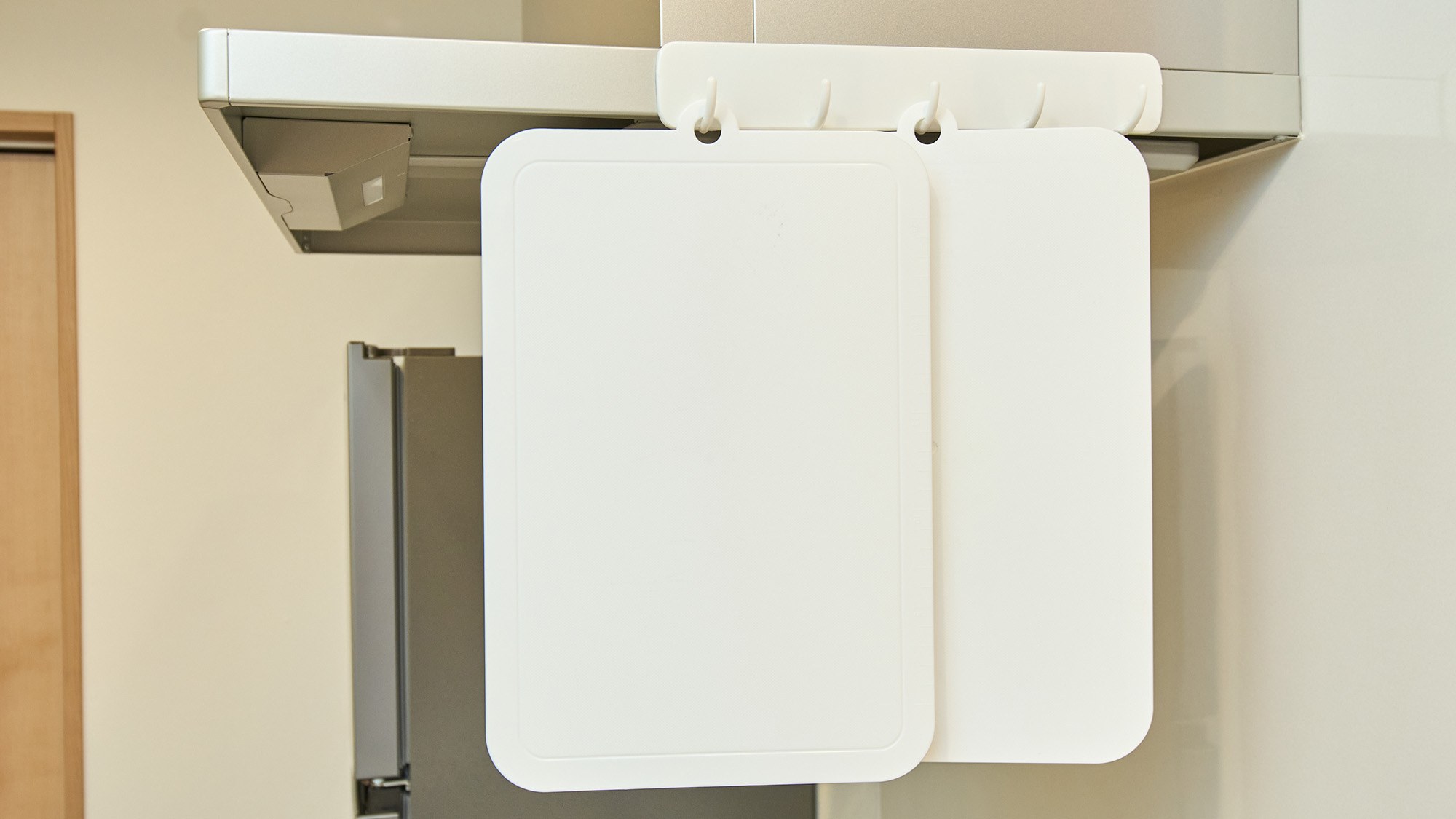 ・【キッチン／ローズマリー】まな板のご用意もございます。普段のようにお好きにお料理をお楽しみください