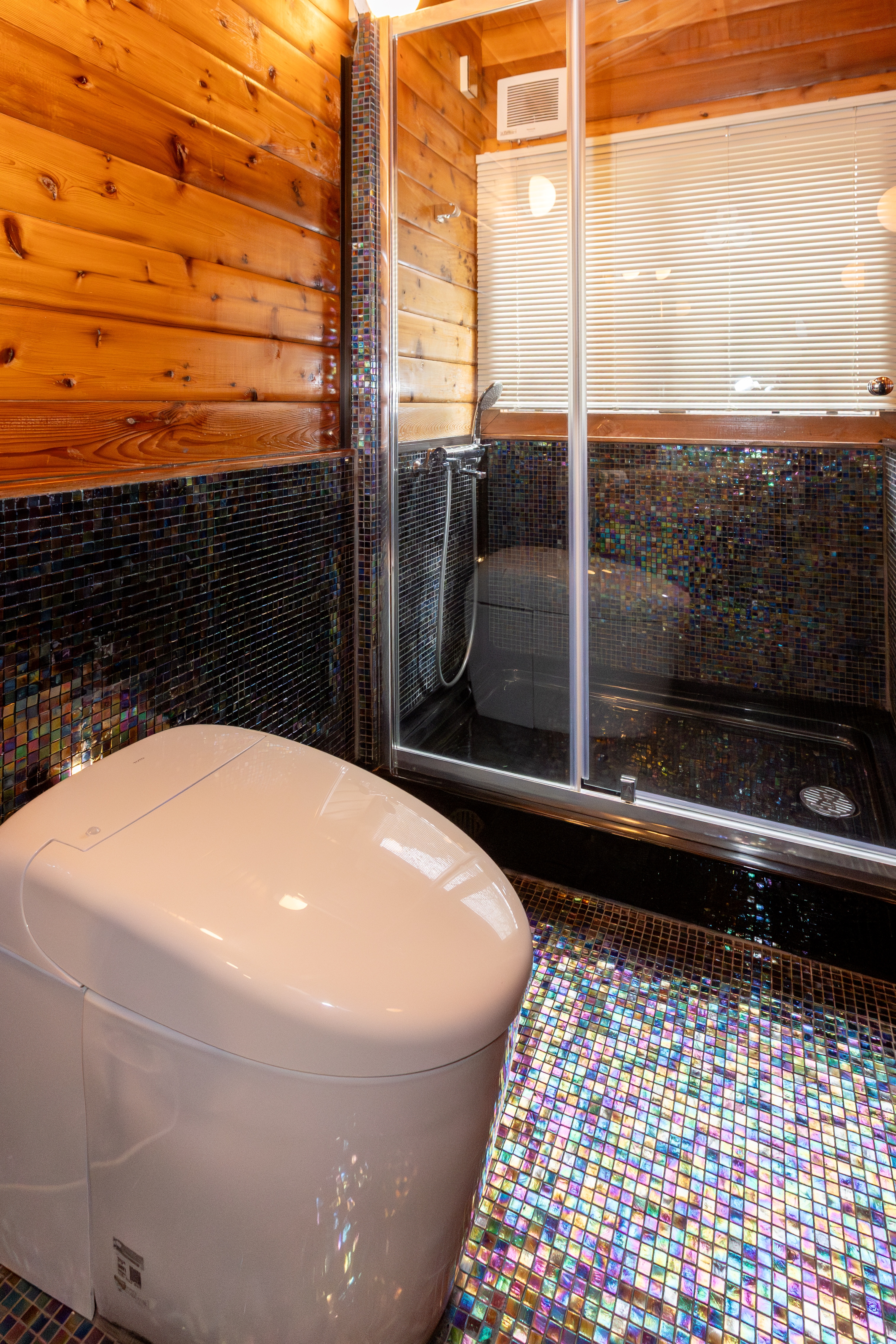 ダブル２に接続するシャワー、洗面、トイレ