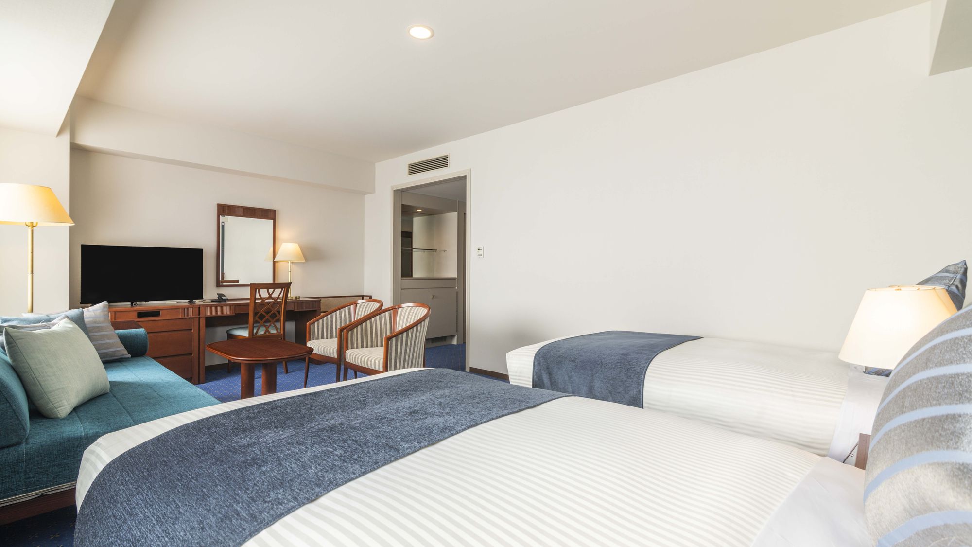 デラックスフォース