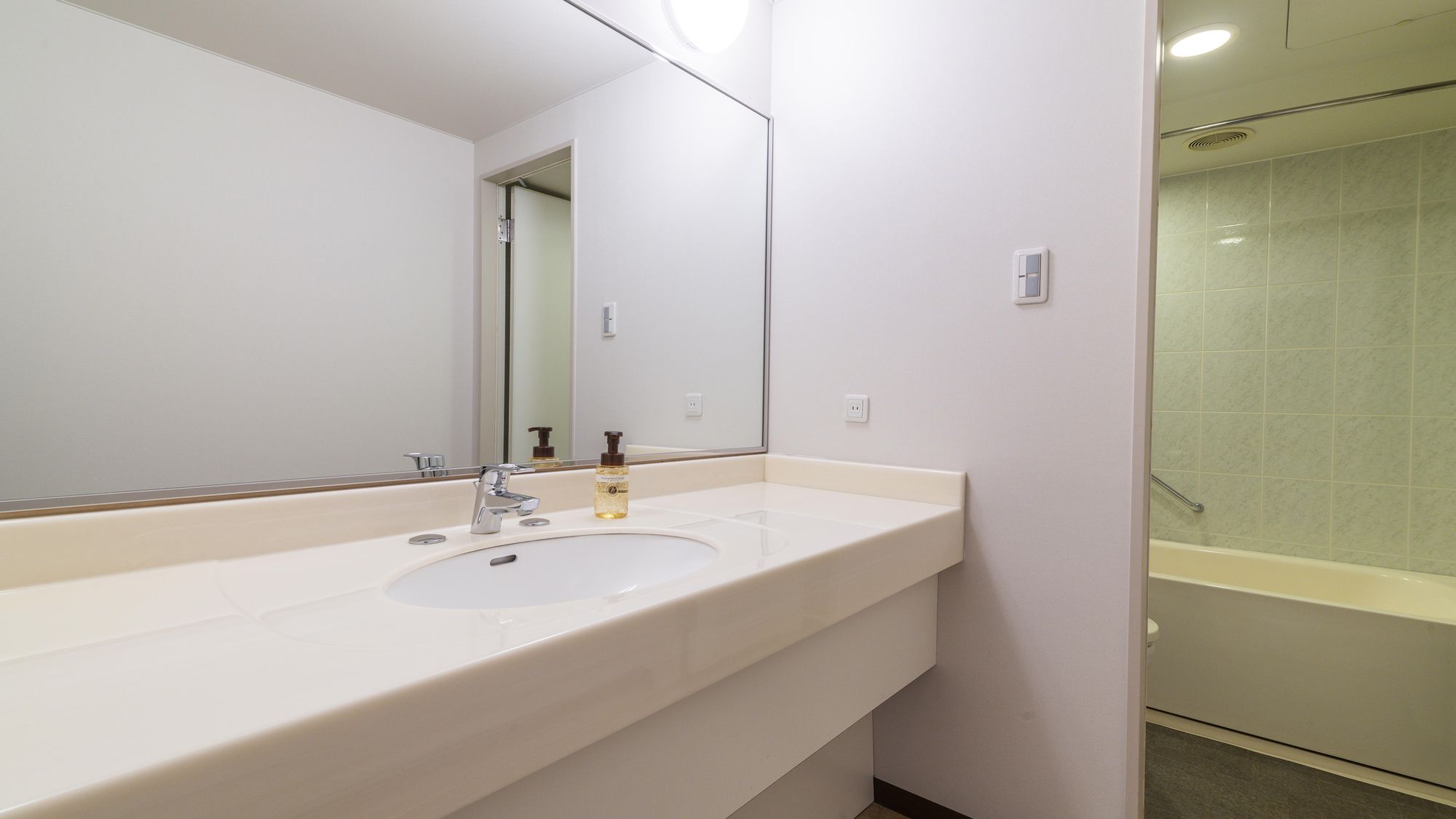 デラックスフォース　バスルーム