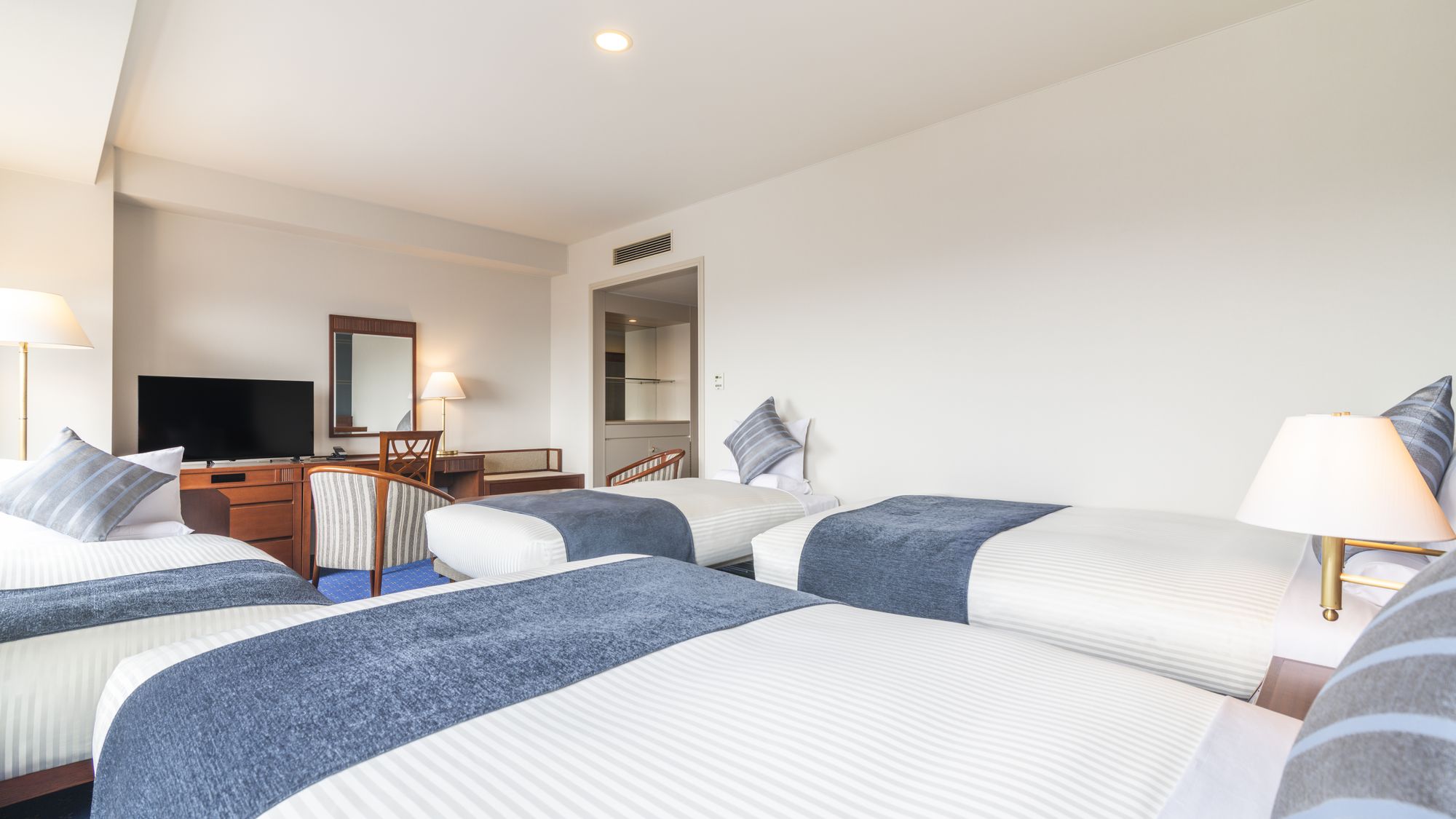 デラックスフォース