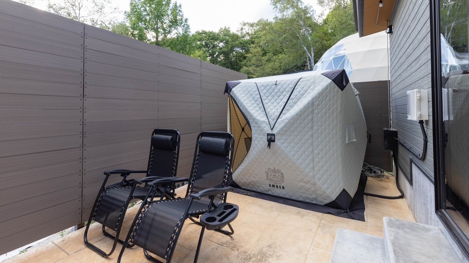 【1日1棟限定】アーリーチェックイン！全ドームテント専用個室源泉風呂とサウナ付きグランピング２食付