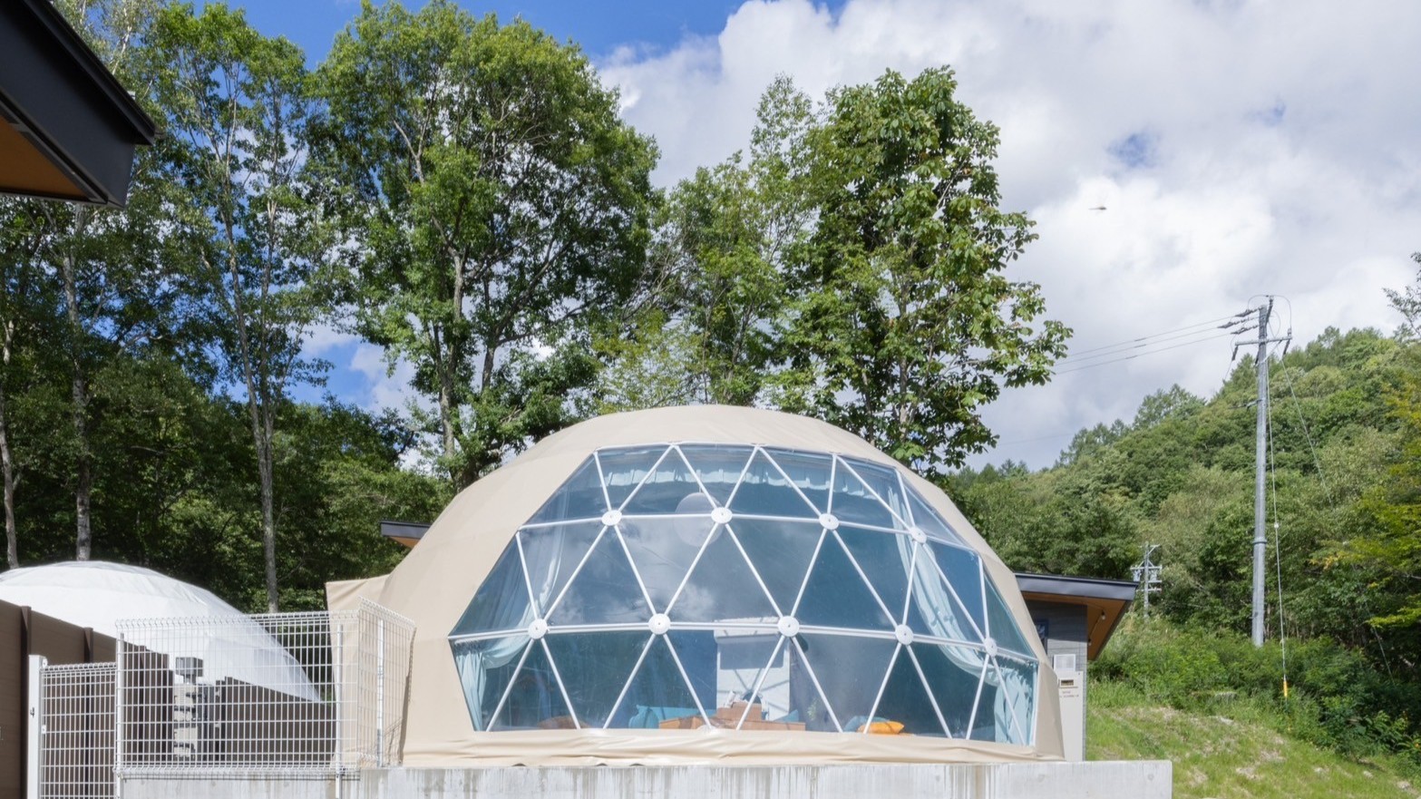 スイートドームテント(7m)D棟外装