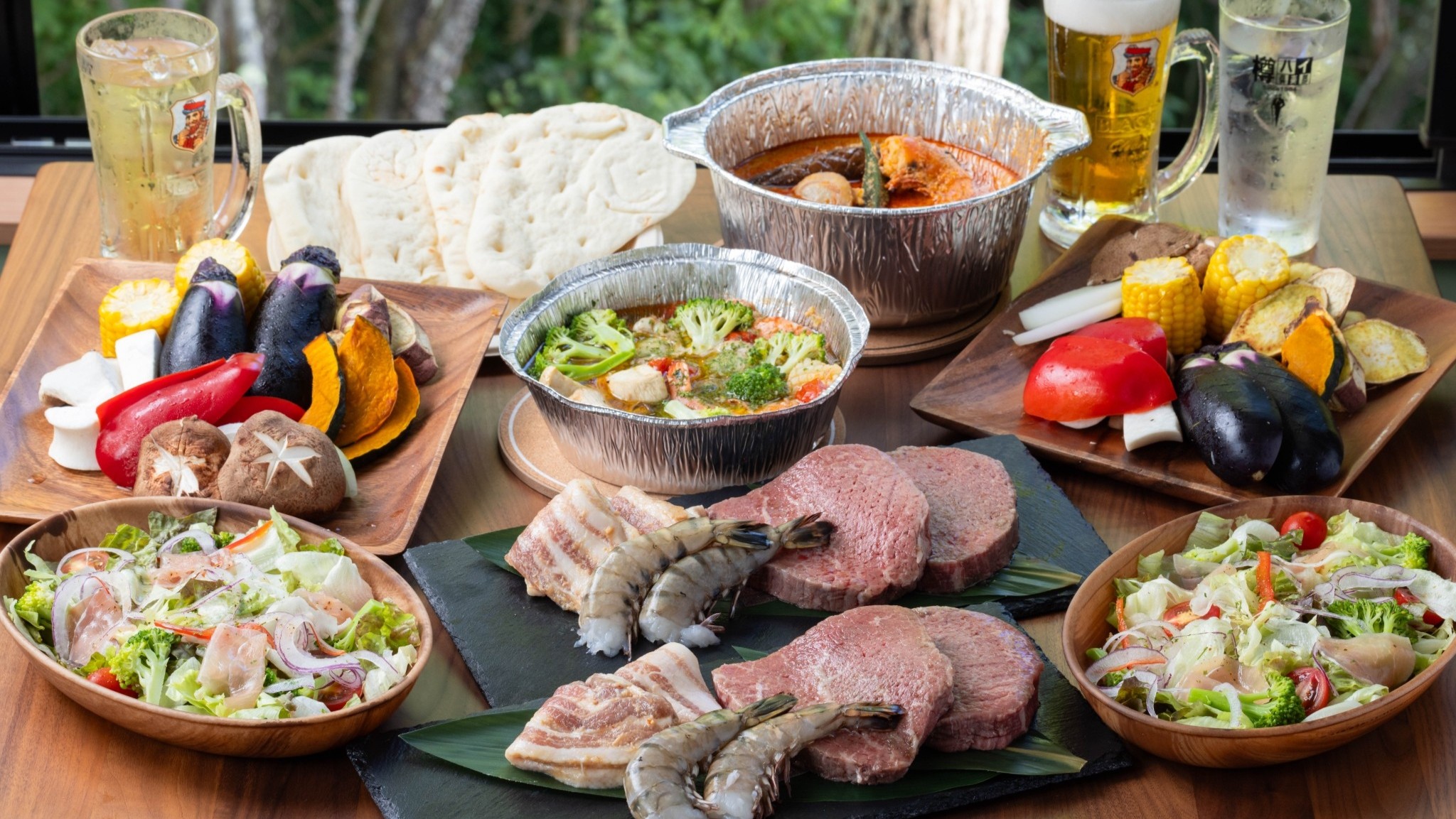 地元食材をふんだんに使用した多国籍ディナー