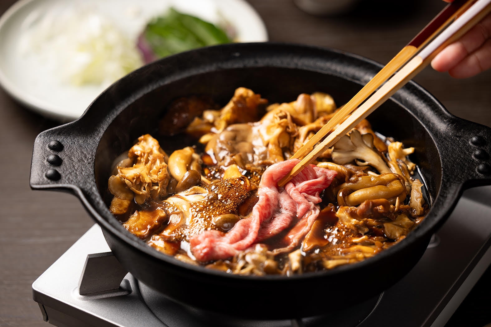 【希少な能登牛を味わう】能登牛と旬の地野菜のすきやき鍋コース 〜夕朝食付き〜