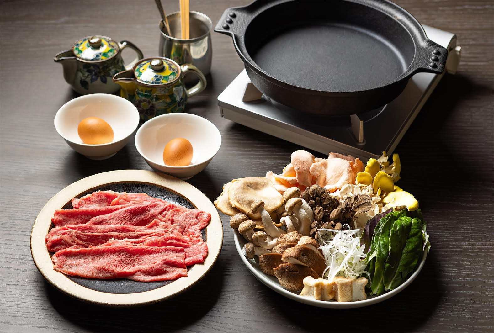 【楽天スーパーSALE】【希少な能登牛を味わう】能登牛と旬の地野菜のすきやき鍋コース 〜夕朝食付き〜