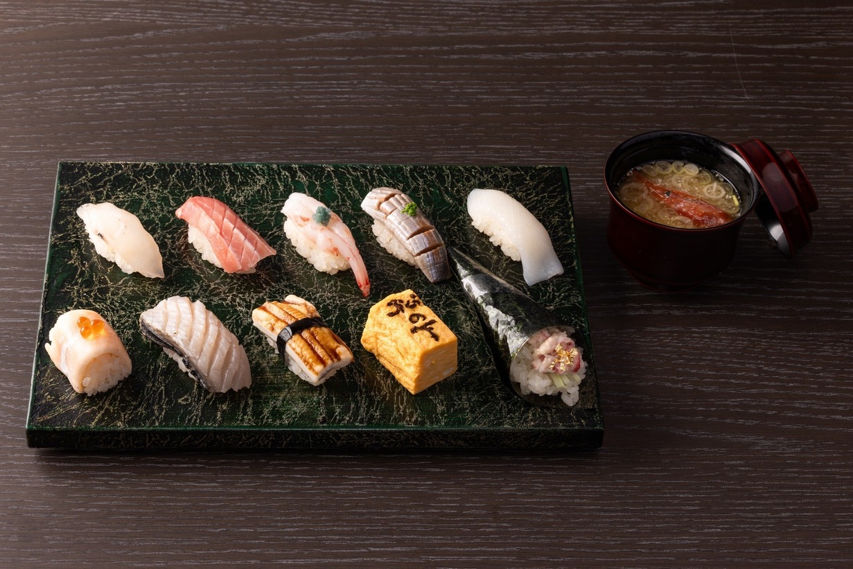 【素泊まり×鮨ランチ】チェックアウト後は「鮨 松の下」のランチにぎりセット付き