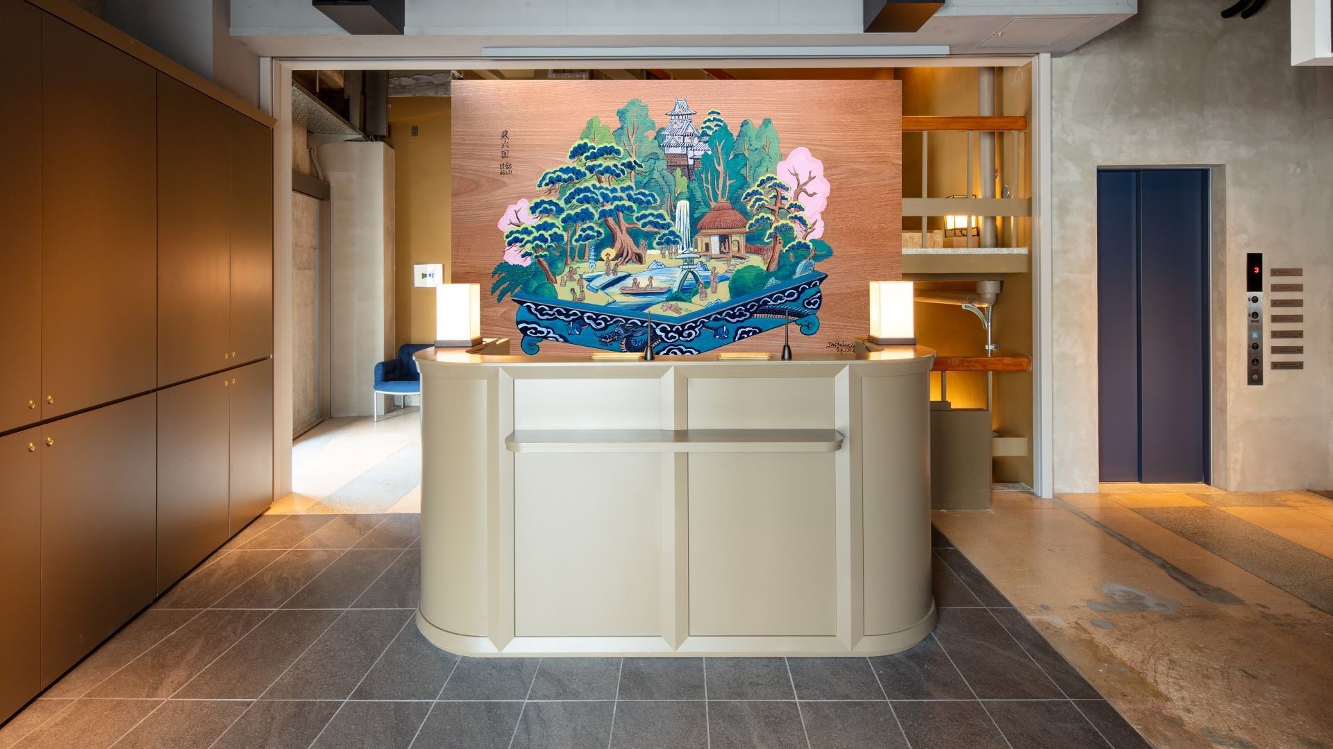 ホテルロビー（昼）