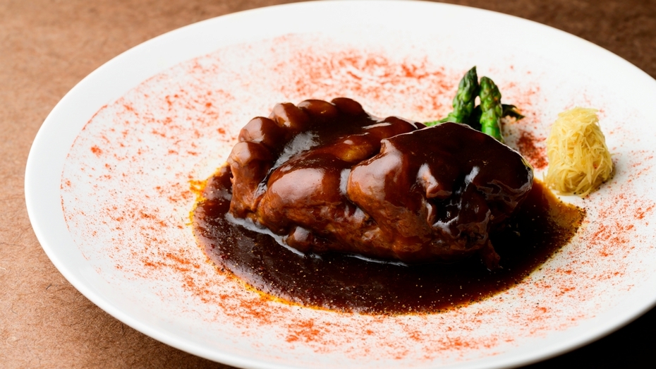 【至高の饗宴】特別な一日やお二人の記念日に...王朝の豪華な食文化体験を「満漢全席コース」