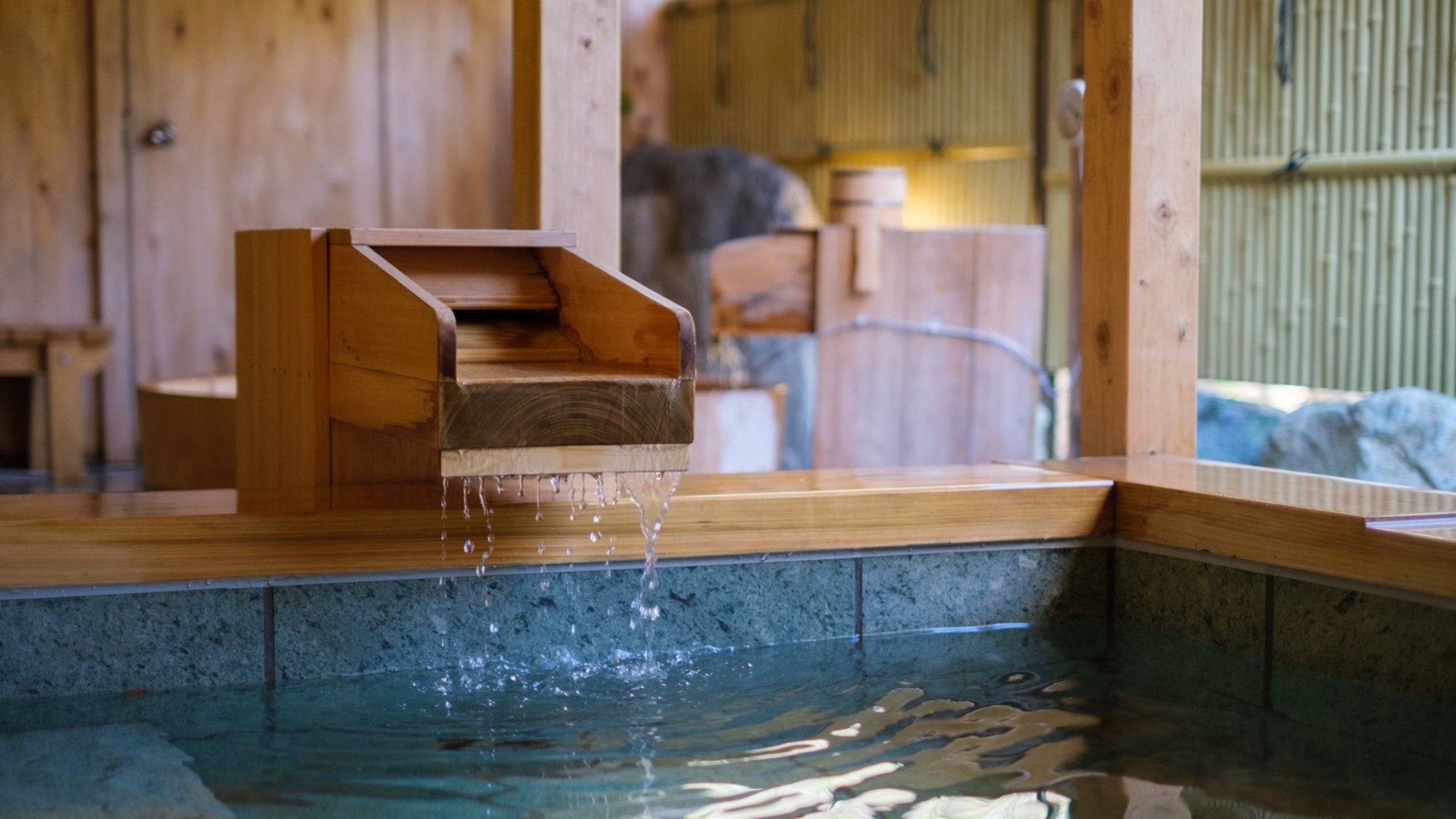 那須温泉郷として名高い栃木県那須町湯元から引いた温泉をお楽しみ下さい。