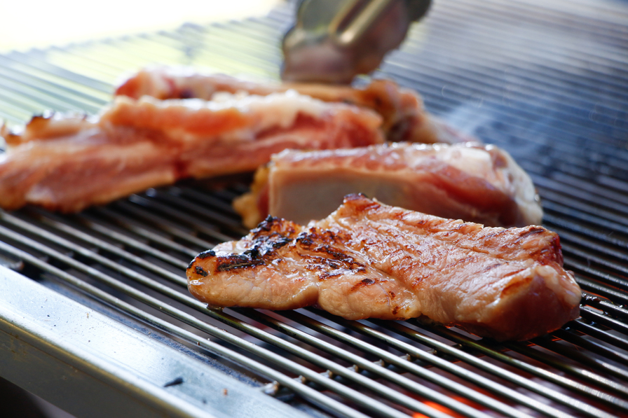 ミシュランシェフが手掛ける「そらをあおぐプレミアムBBQセット」1泊2食付きプラン