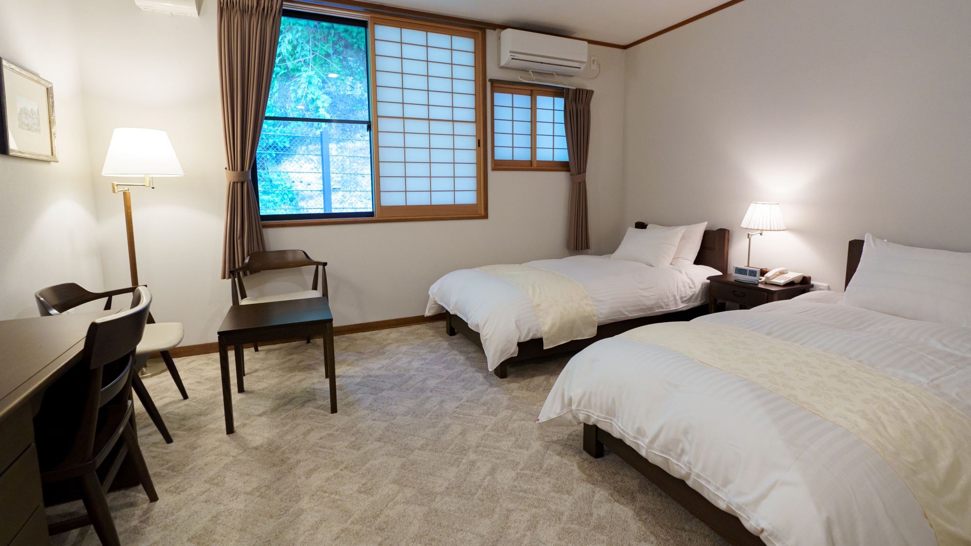 【客室】スタンダードツイン：シングルベッドを2台ご用意しております。