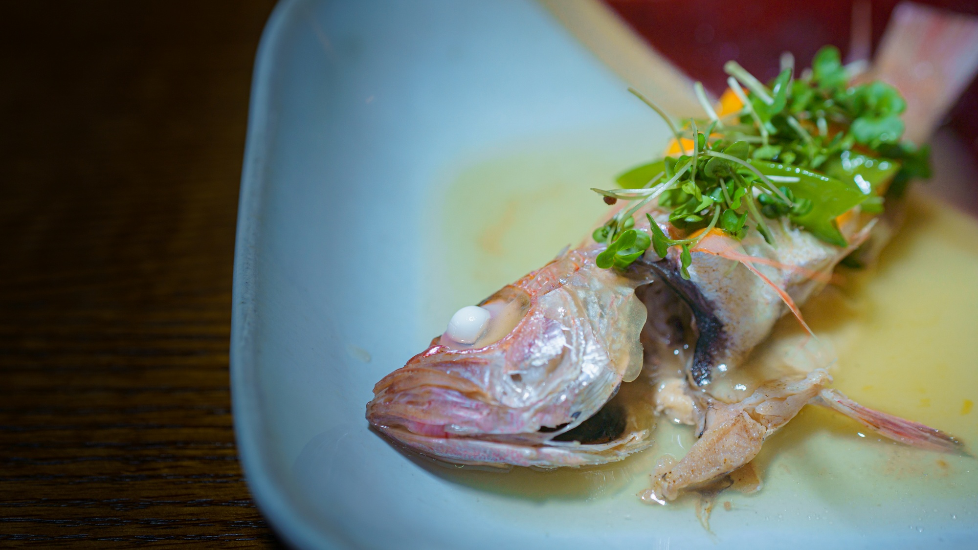 【夕食一例】のどぐろの姿煮：地元の食材をふんだんに使用した食事をご用意しております。