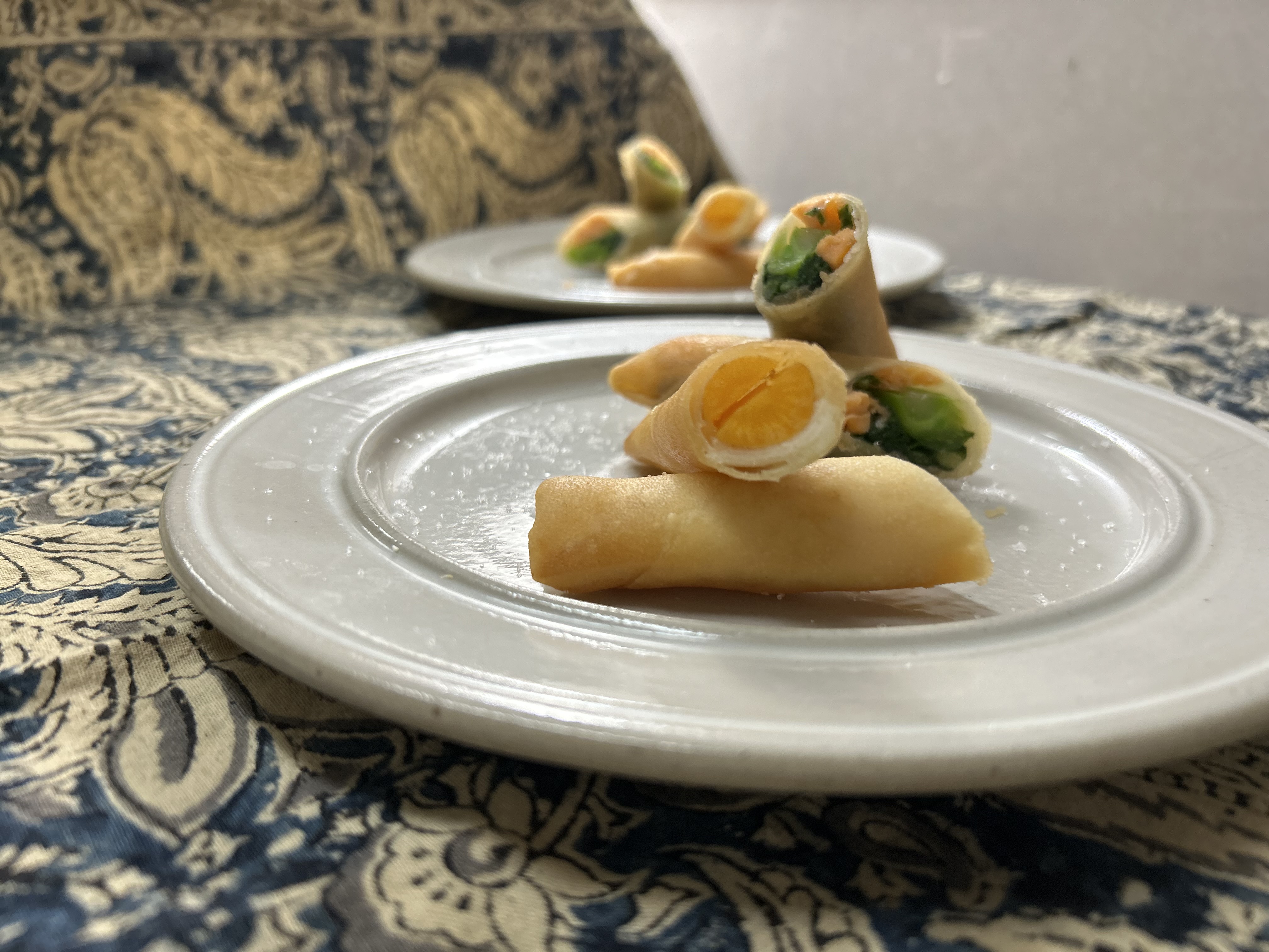 有機人参の春巻き、境港サーモンとあすっこの春巻き