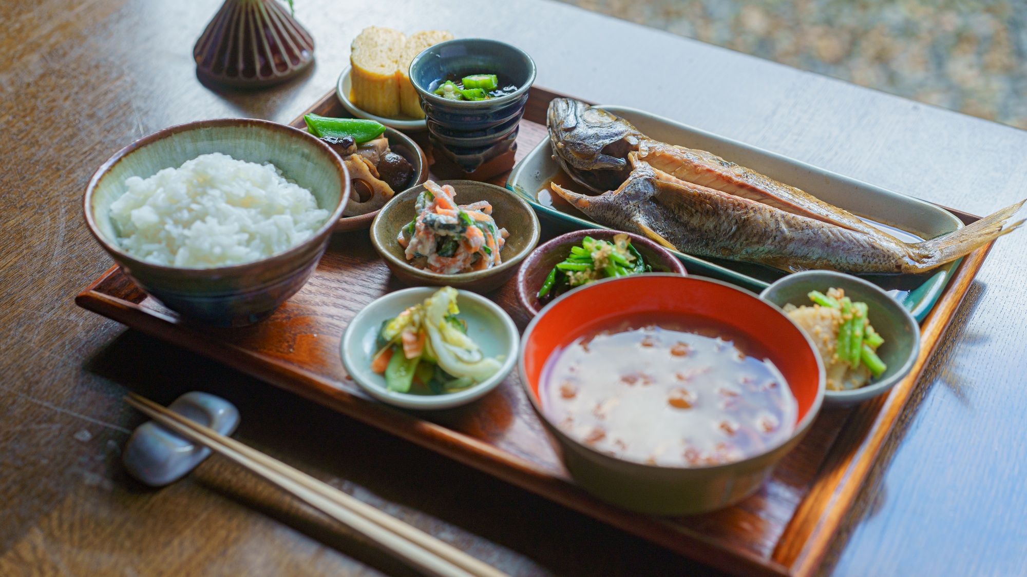 【朝食一例】地元食材を取り入れた和朝食でエネルギーチャージなさってください。