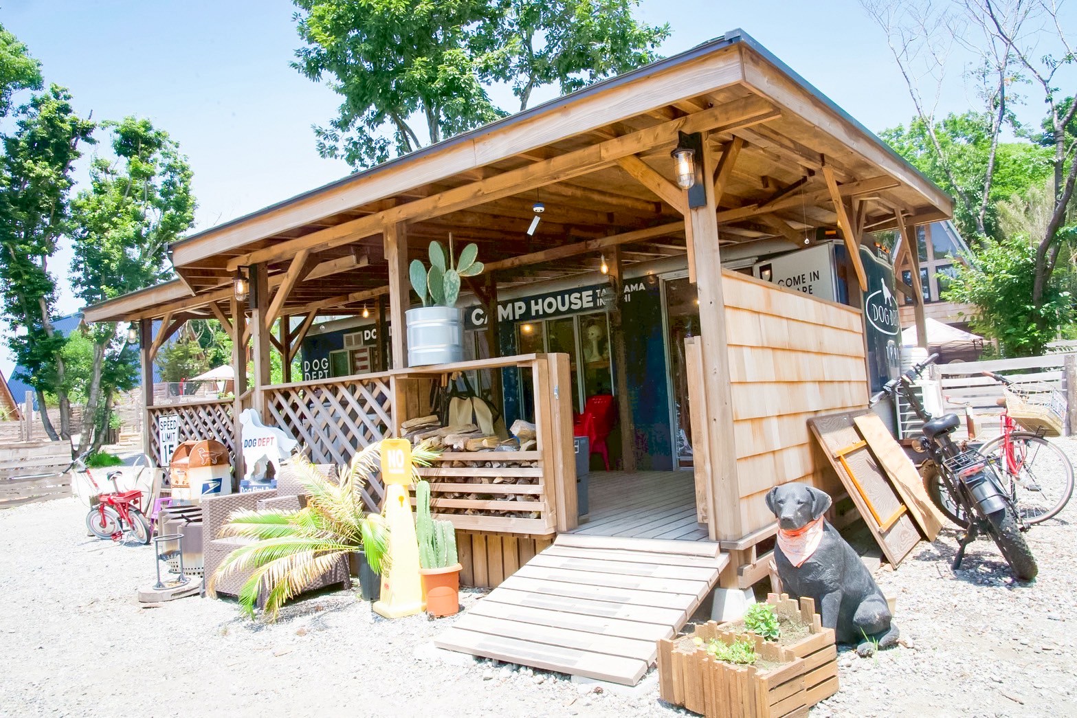 受付トレーラー2