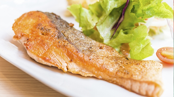 合宿Bプラン【1泊2食】（夕食はパスタ、サーモンのソテー、サラダ、パン、デザート） ※1日1組限定