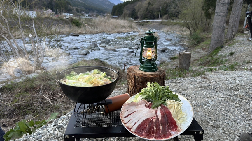 ファミリープラン【ぼたん鍋】こだわりの猪肉で旬の味覚を堪能☆