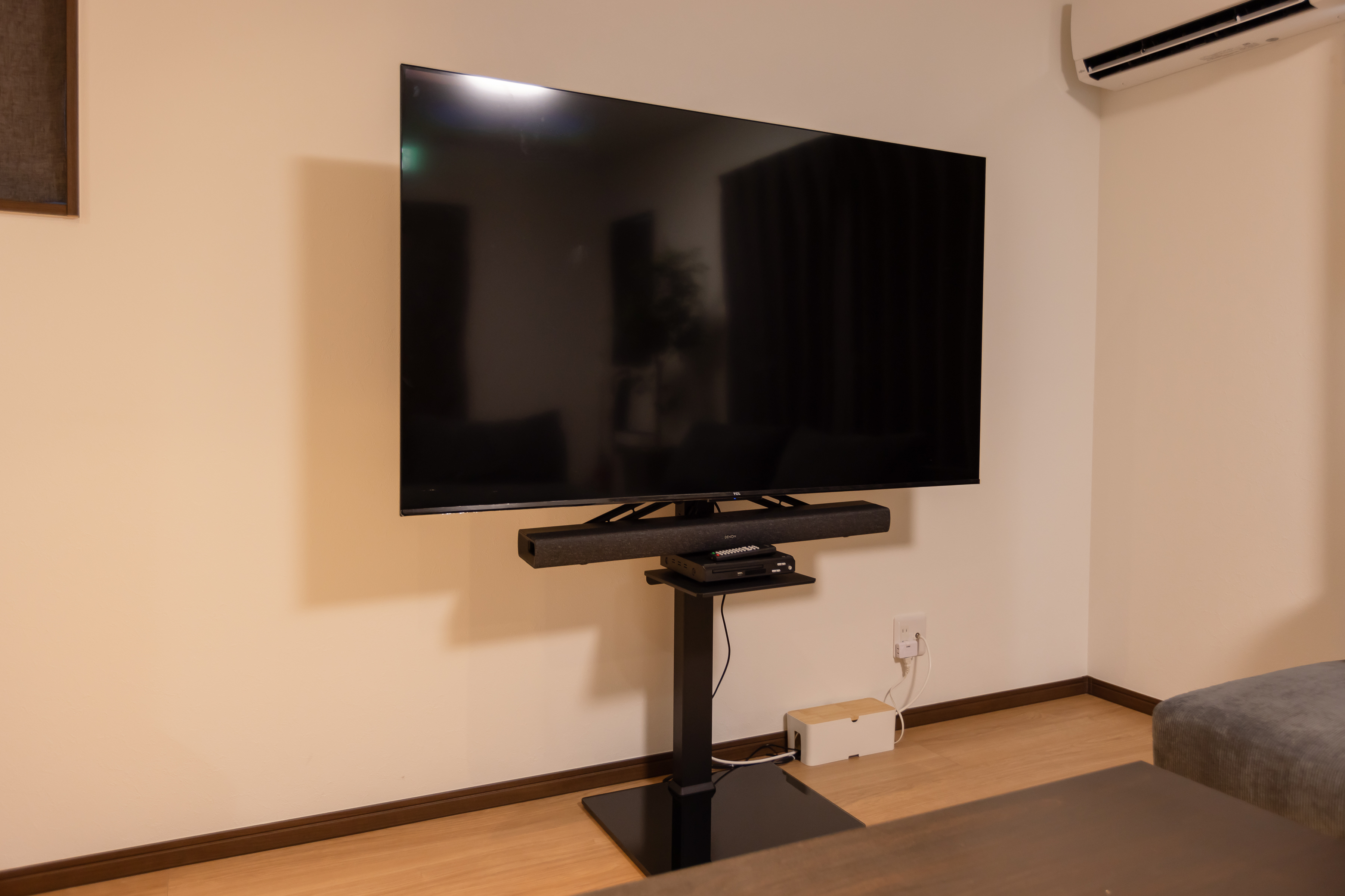 65インチ大型テレビ