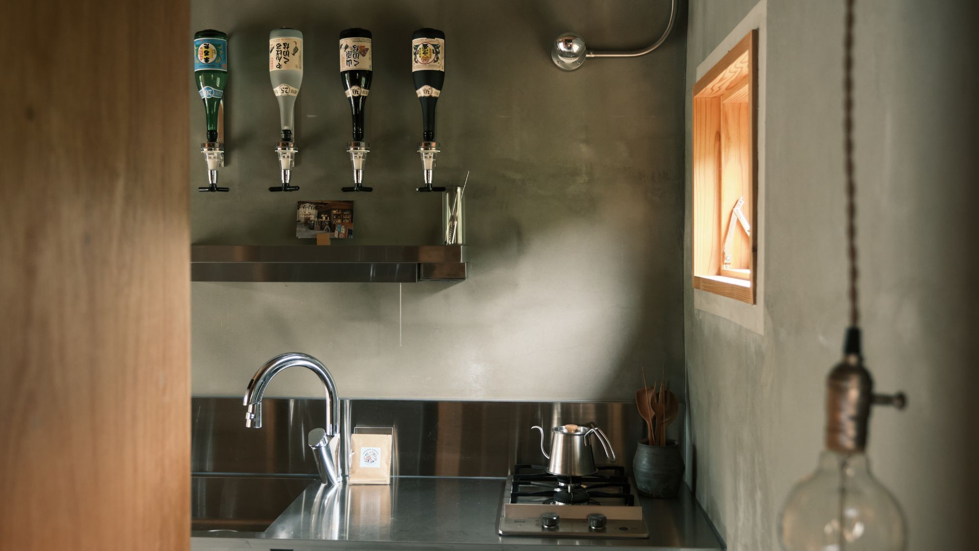 泡盛の飲み比べが体験できる