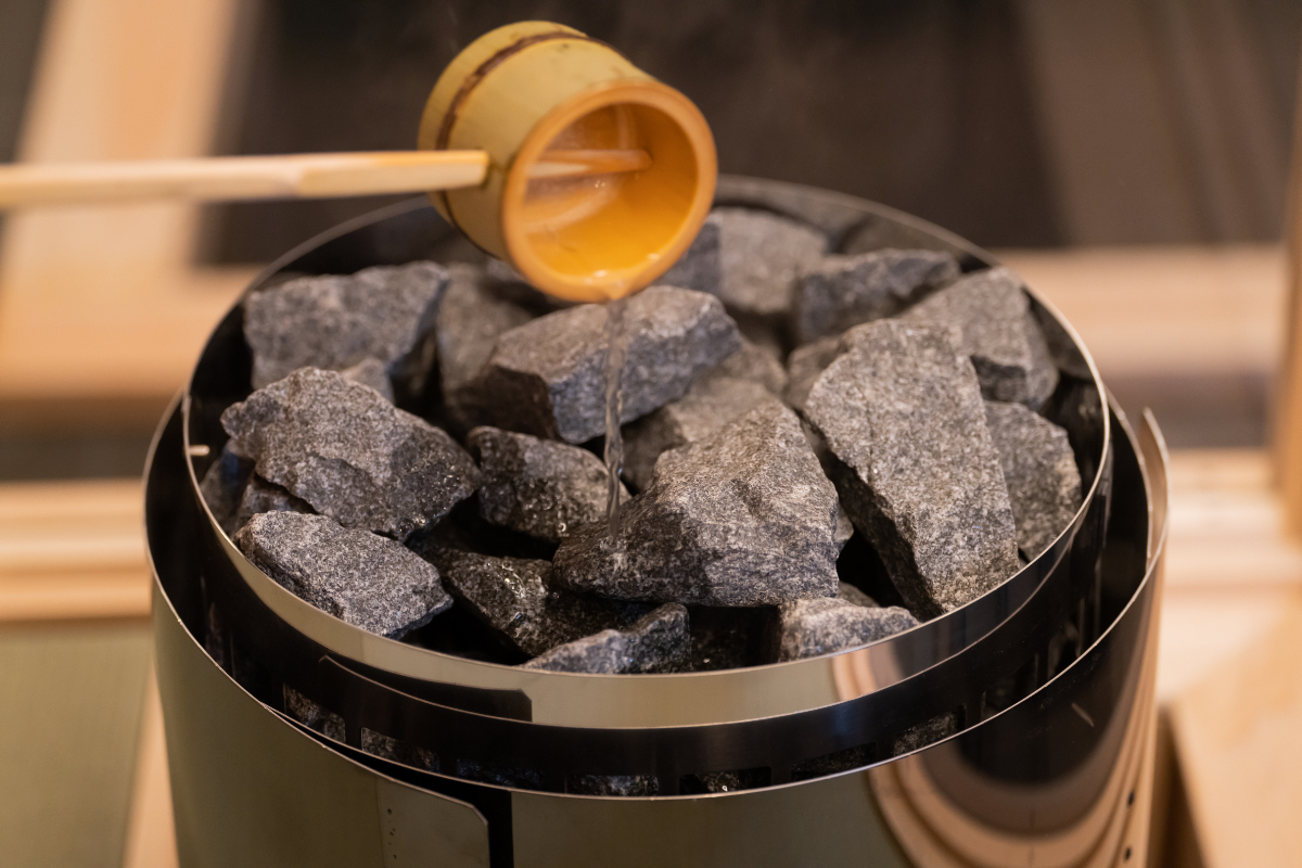 セルフロウリュをお楽しみいただけます