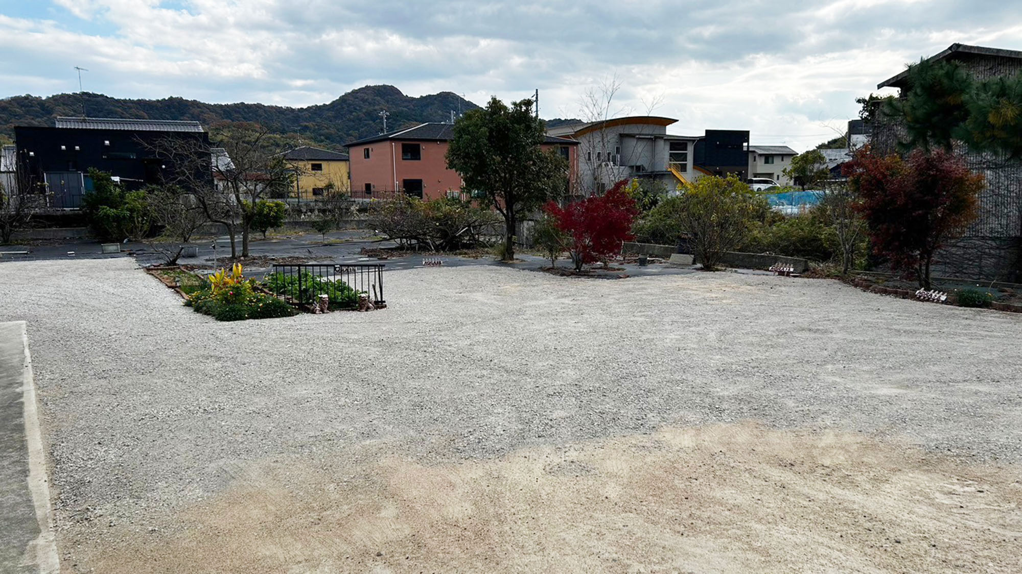 ・【駐車場】駐車場は10台分完備。グループ旅行でも安心してご利用いただけます