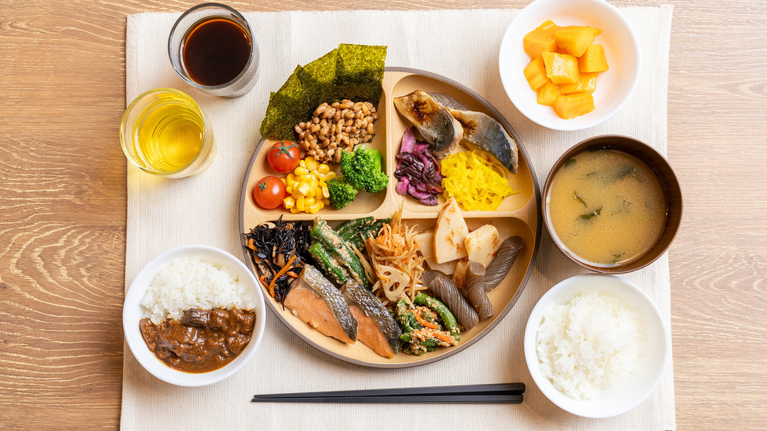 朝食盛り付け一例