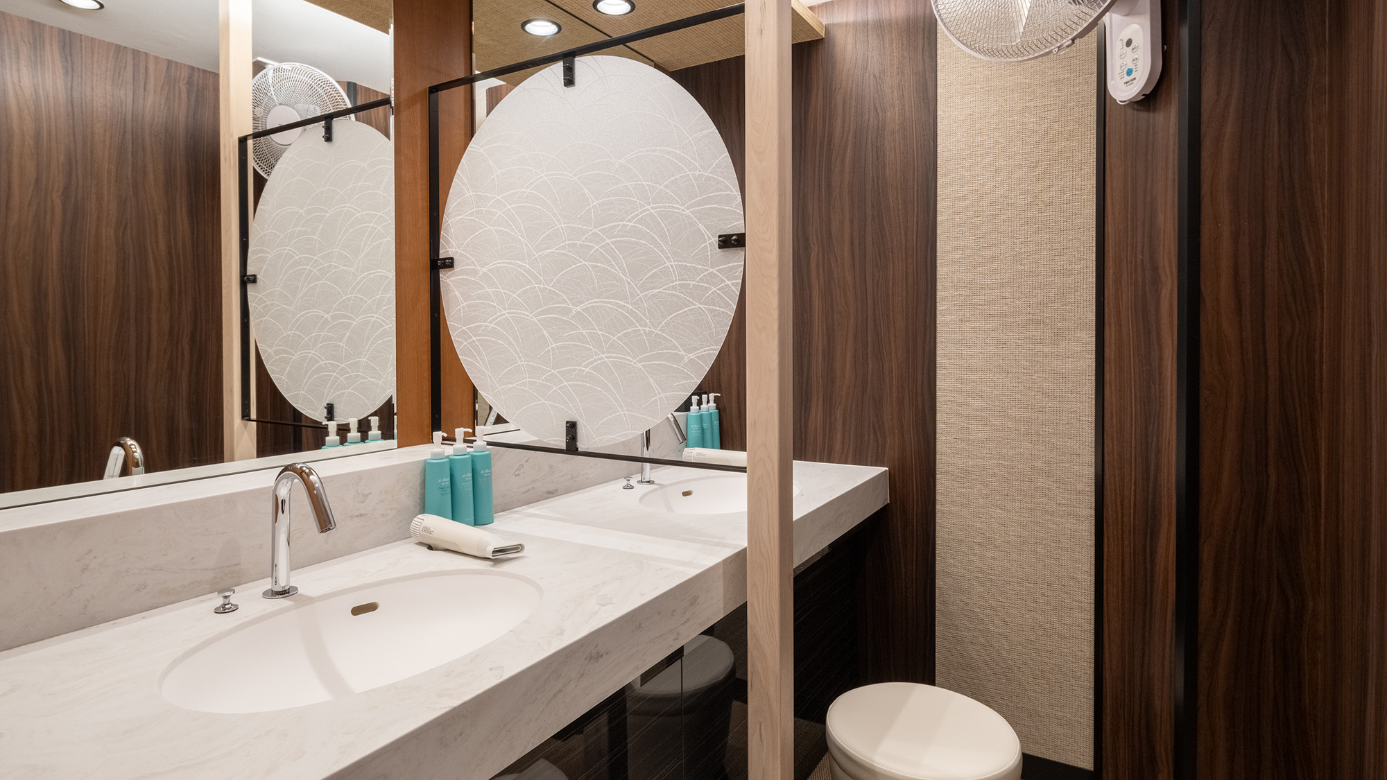 大浴殿　洗面スペース