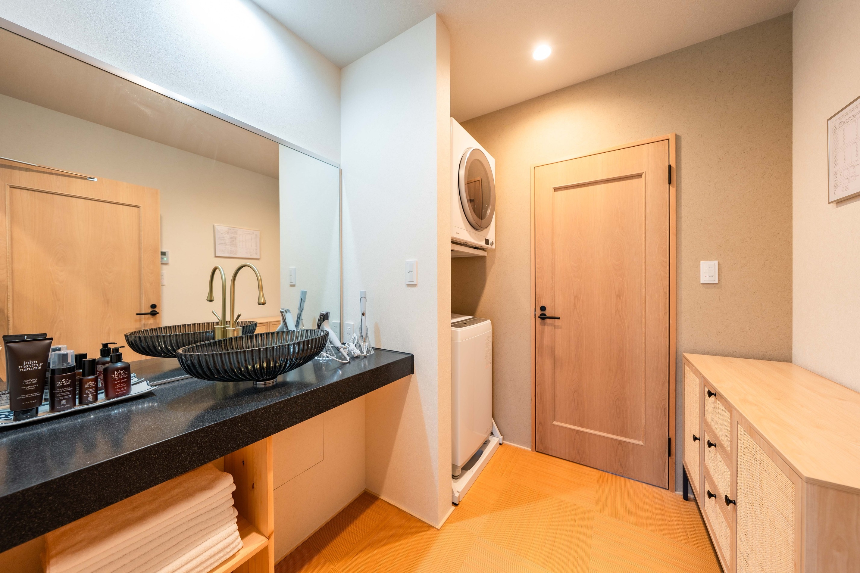 【楽天スーパーSALE】【＼千葉の琉球空間／】天然南房総温泉/サウナ/室内BBQ棟付き《8名利用》