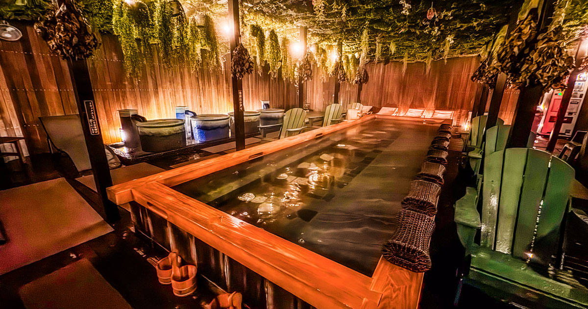 ◆屋上外気浴 〜Shinagawa Heaven〜◆夜間はライトアップされたリラックス空間。