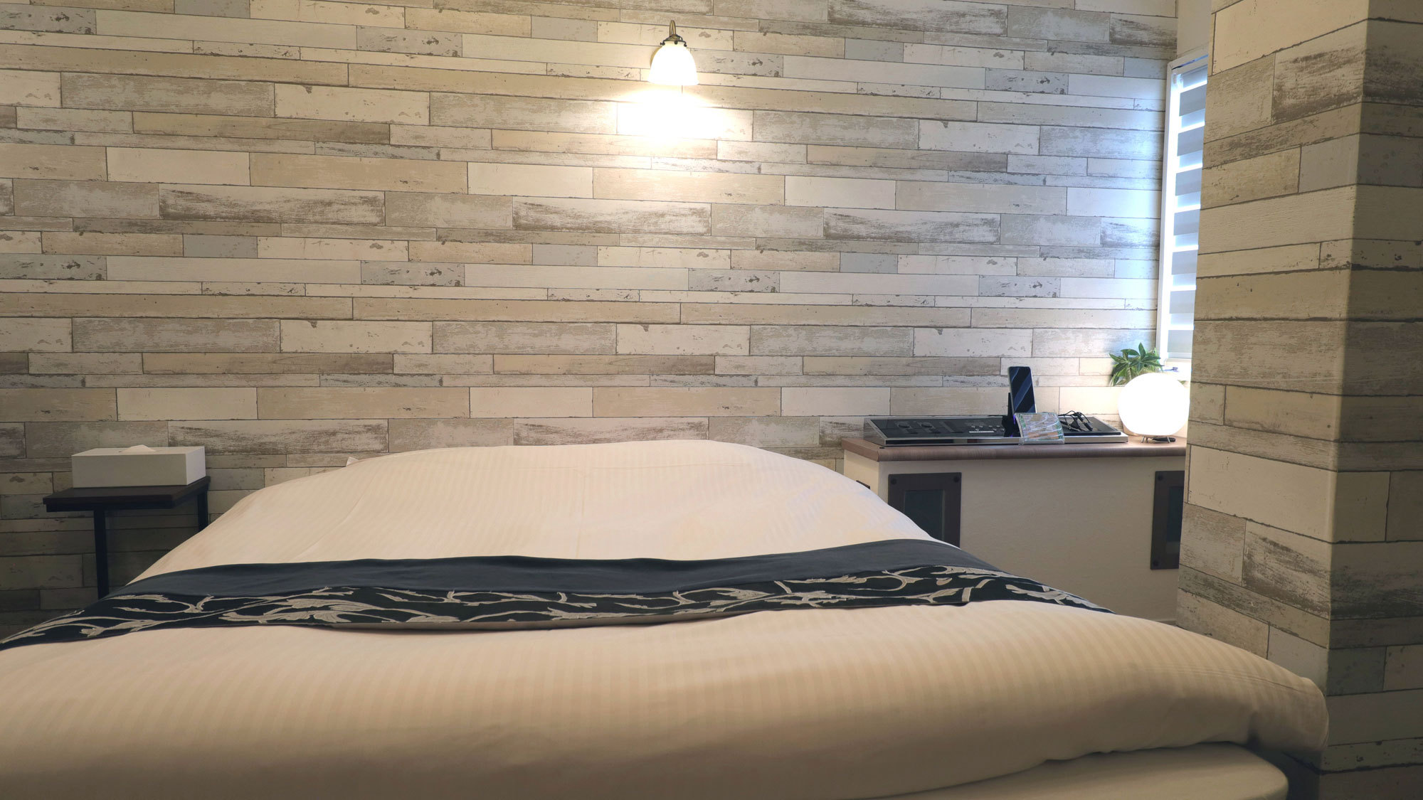 《素泊り》客室の温泉で癒す★広々ダブルでシングル利用 ビジネス応援