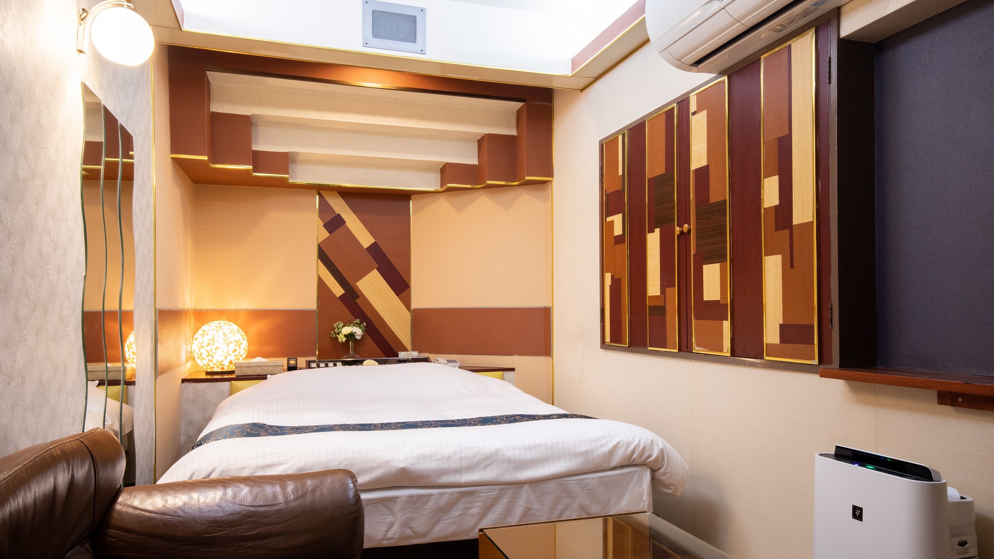 エコノミーダブルルーム喫煙：212