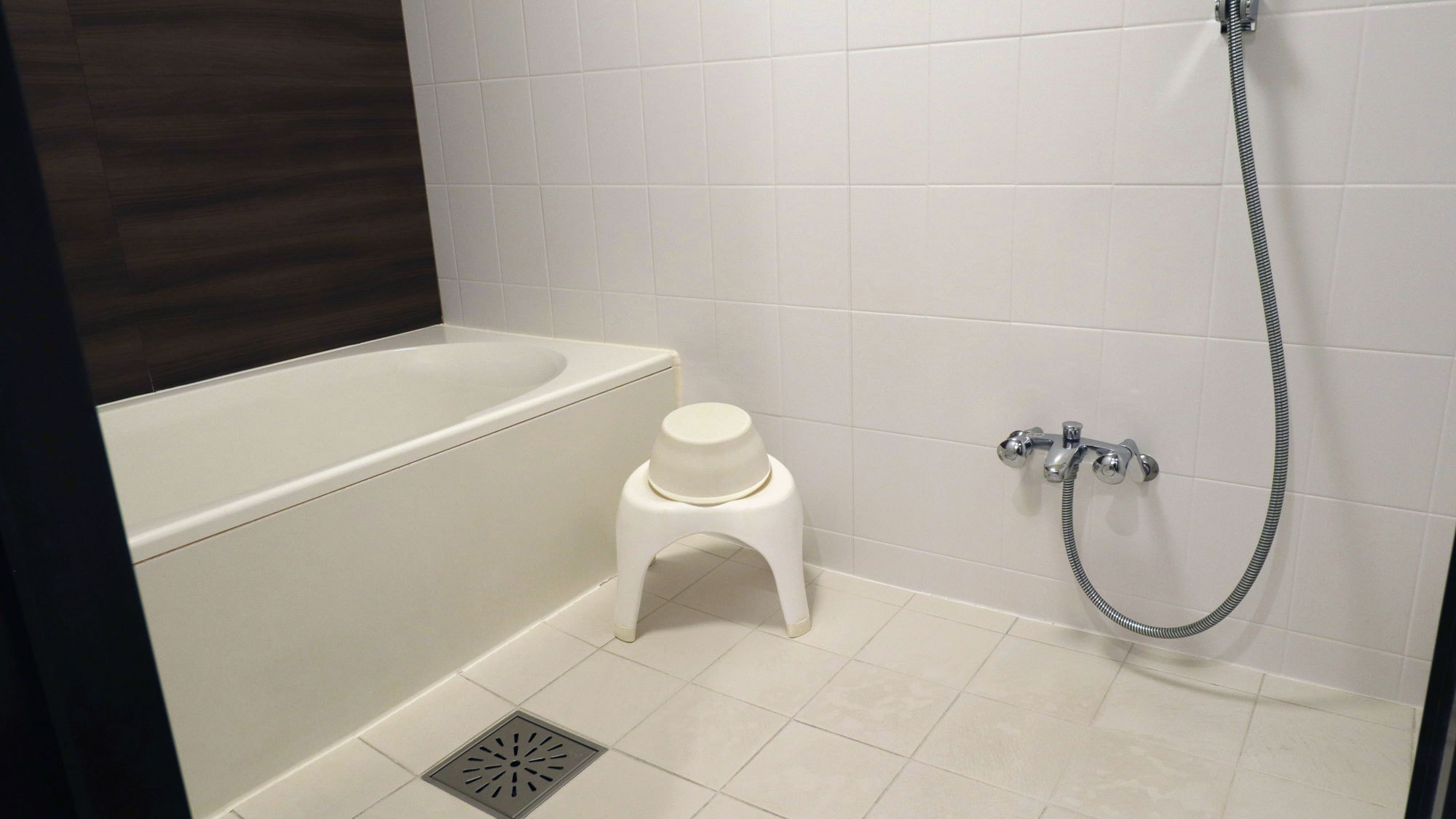 《軽朝食付き》【16時〜翌11時■最大19時間ステイ】選べる2種の特製トースト付き