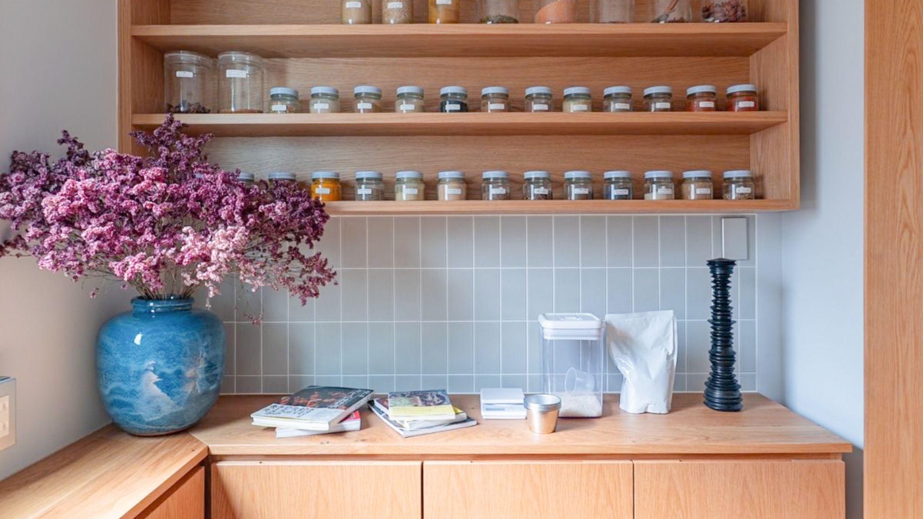 スパイスを調合して本格スパイスカレーつくり体験ができる（オプション）