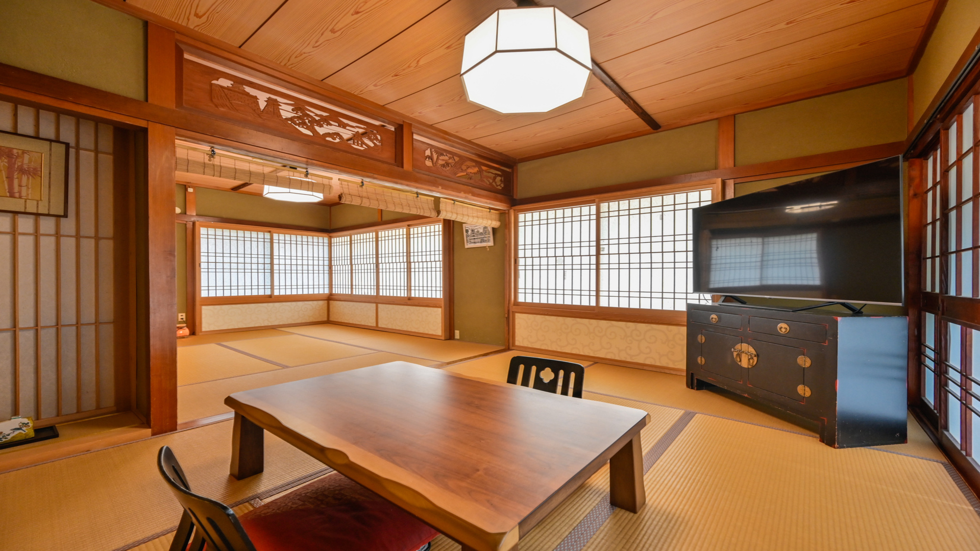 【和室6畳2間（通常和室）】ゆったりと過ごせる、広々とした純和風の空間