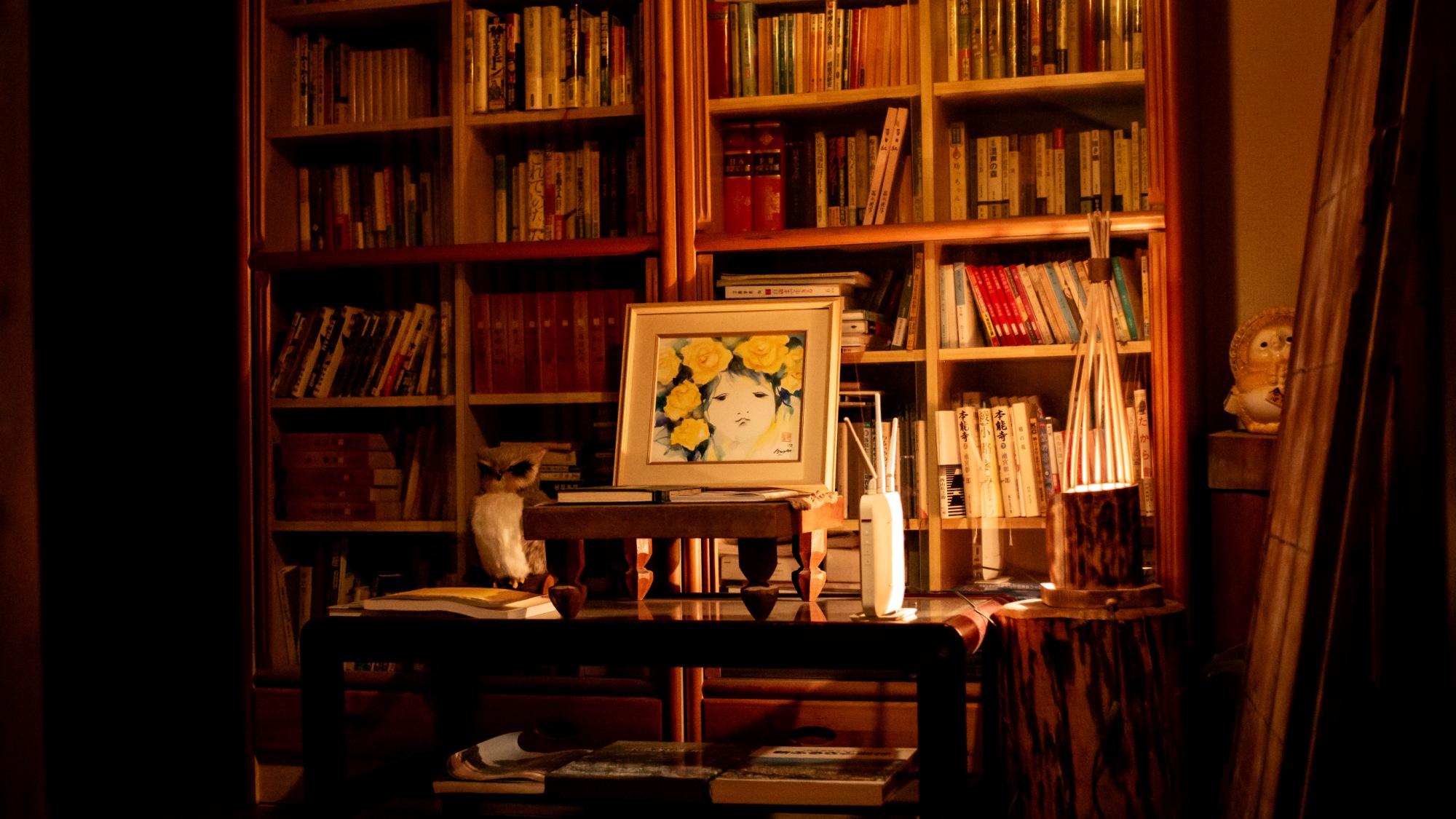 ぬくもり感じる書籍空間