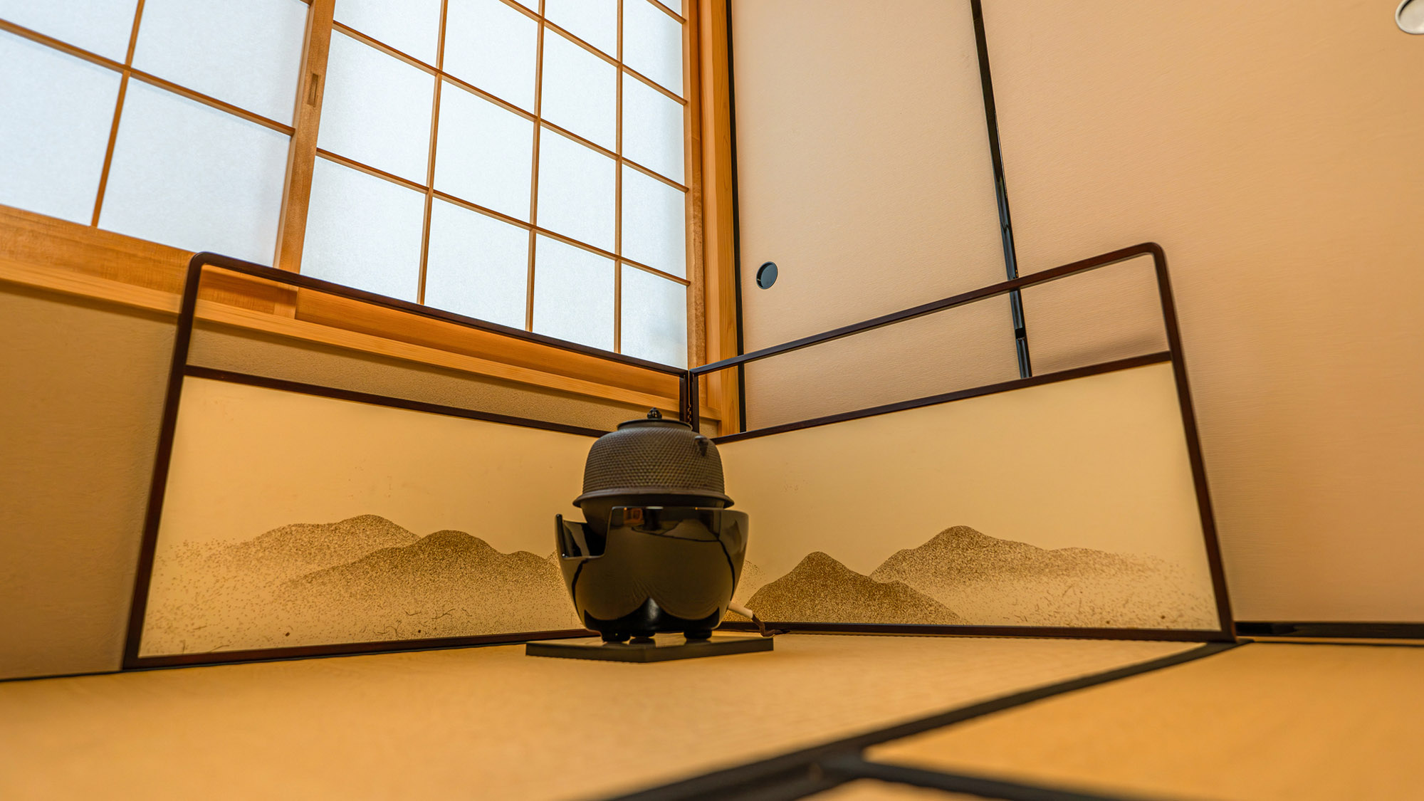 ・【茶室】心静かに茶を味わう贅沢。茶道体験も可能です（事前要予約、別料金）