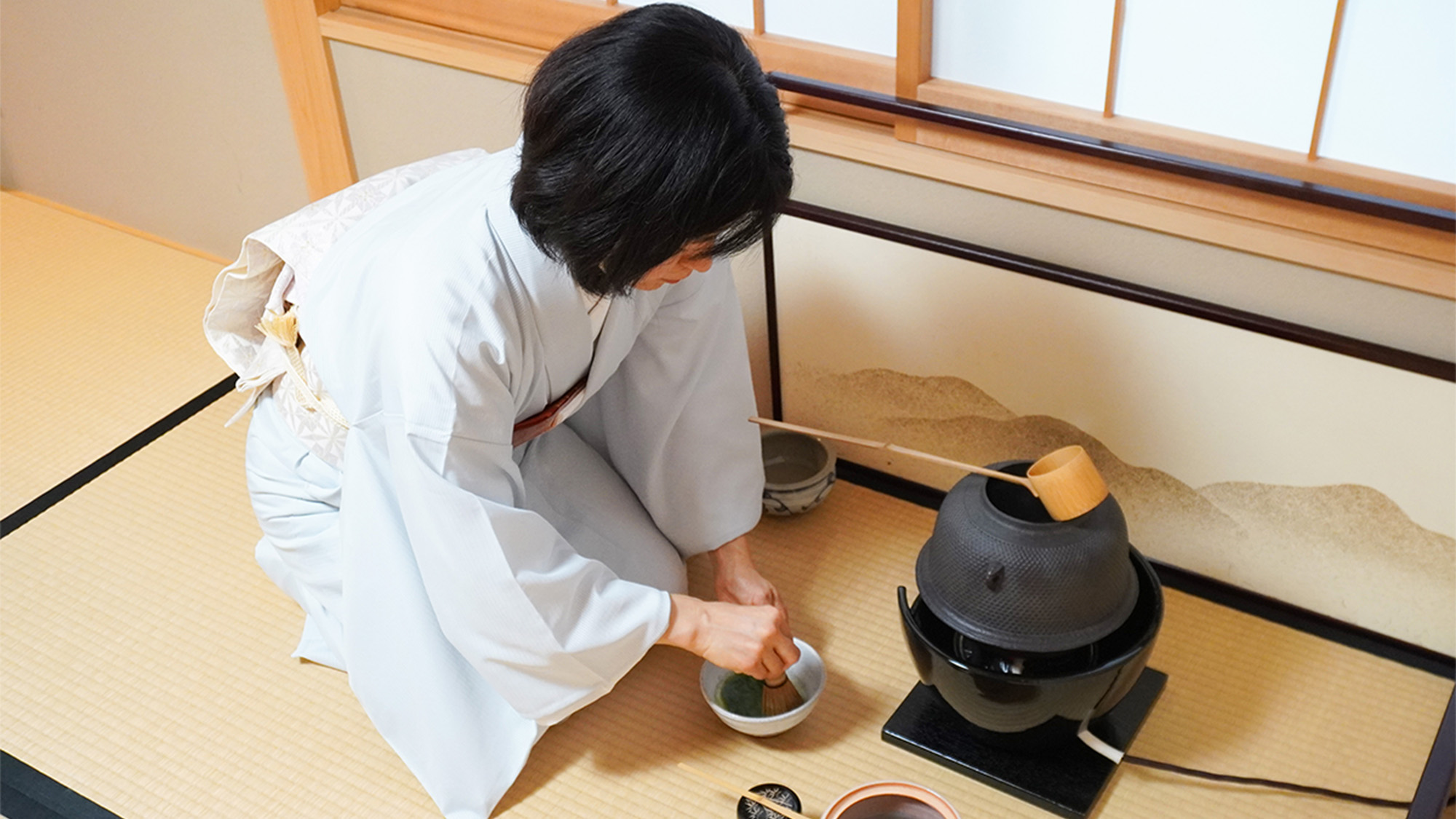 ・【茶道体験】静寂の中で茶筅の音に耳を澄ます　心落ち着くひとときを