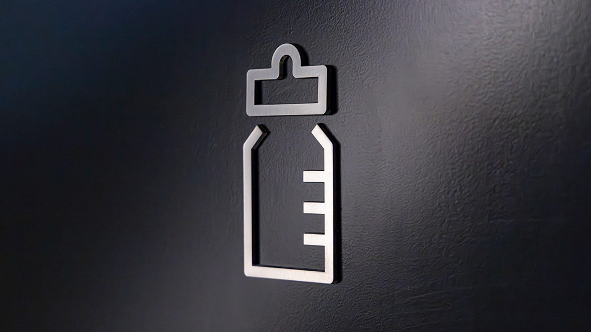 ホテルの2階には授乳室を完備。赤ちゃん連れのお客様も便利にご利用いただけます。